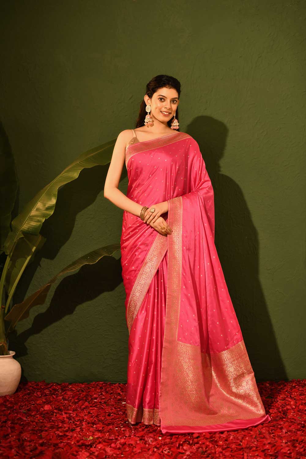 Pink Mushru Satin Banarasi Handloom Saree With Handwoven Booti And Border Pink Mushru Satin Banarasi Handloom Saree With Handwoven Booti And Border