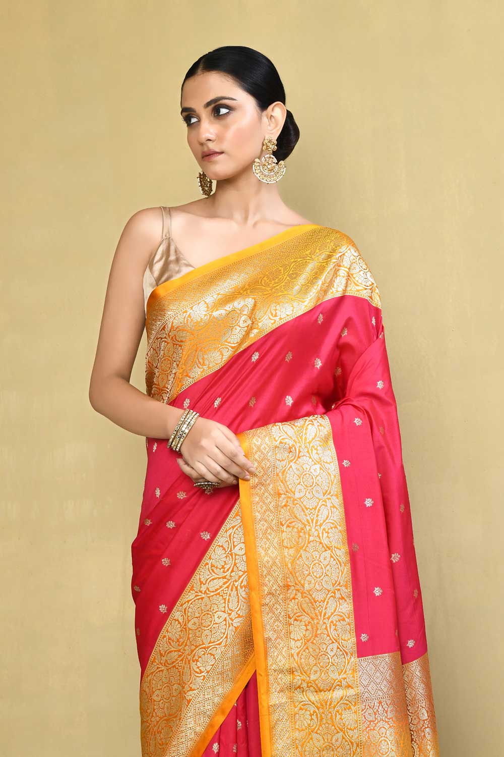 Red - Yellow Banarasi Handloom Saree With Contrast Border Red - Yellow Banarasi Handloom Saree With Contrast Border