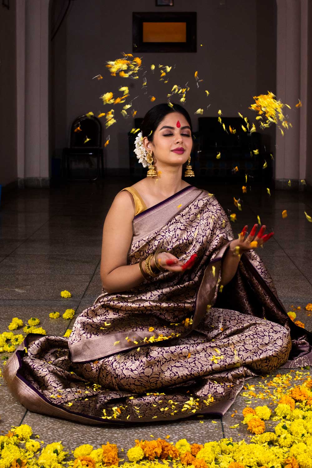 Deep Purple 'Shikargah' Pure Katan Silk Kadhua Banarasi Handloom Saree Deep Purple 'Shikargah' Pure Katan Silk Kadhua Banarasi Handloom Saree