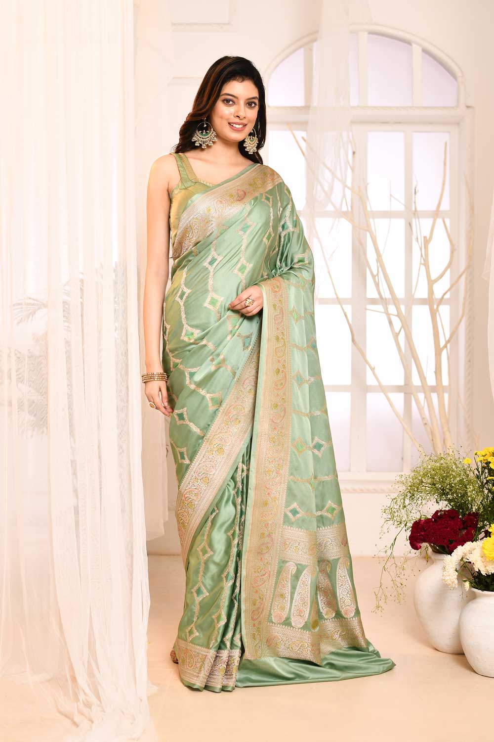Green 'rangkat' Mushru Satin Banarasi Handloom Saree With Contemporary Pattern Design And Meenakari Border Green 'rangkat' Mushru Satin Banarasi Handloom Saree With Contemporary Pattern Design And Meenakari Border