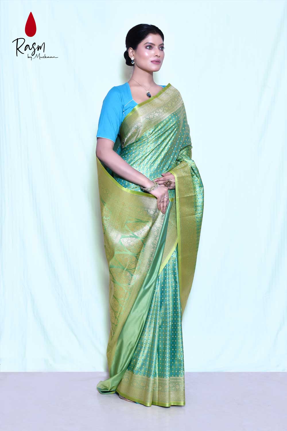 Tanchoi Banarasi Handloom Saree With Handwoven Jaal Tanchoi Banarasi Handloom Saree With Handwoven Jaal