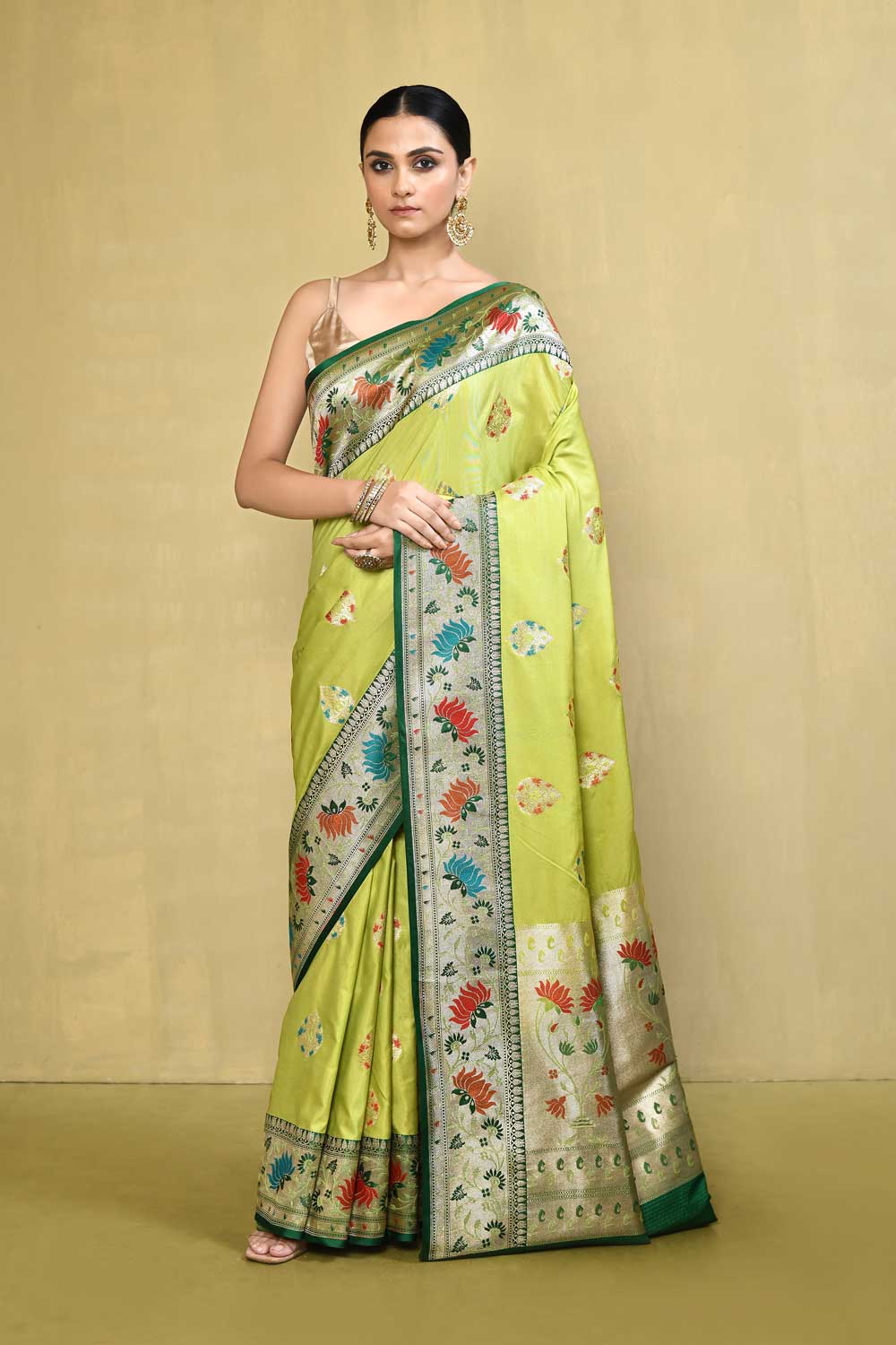 Green Paithani Banarasi Handloom Saree with Meenakari Boota and Border Green Paithani Banarasi Handloom Saree with Meenakari Boota and Border