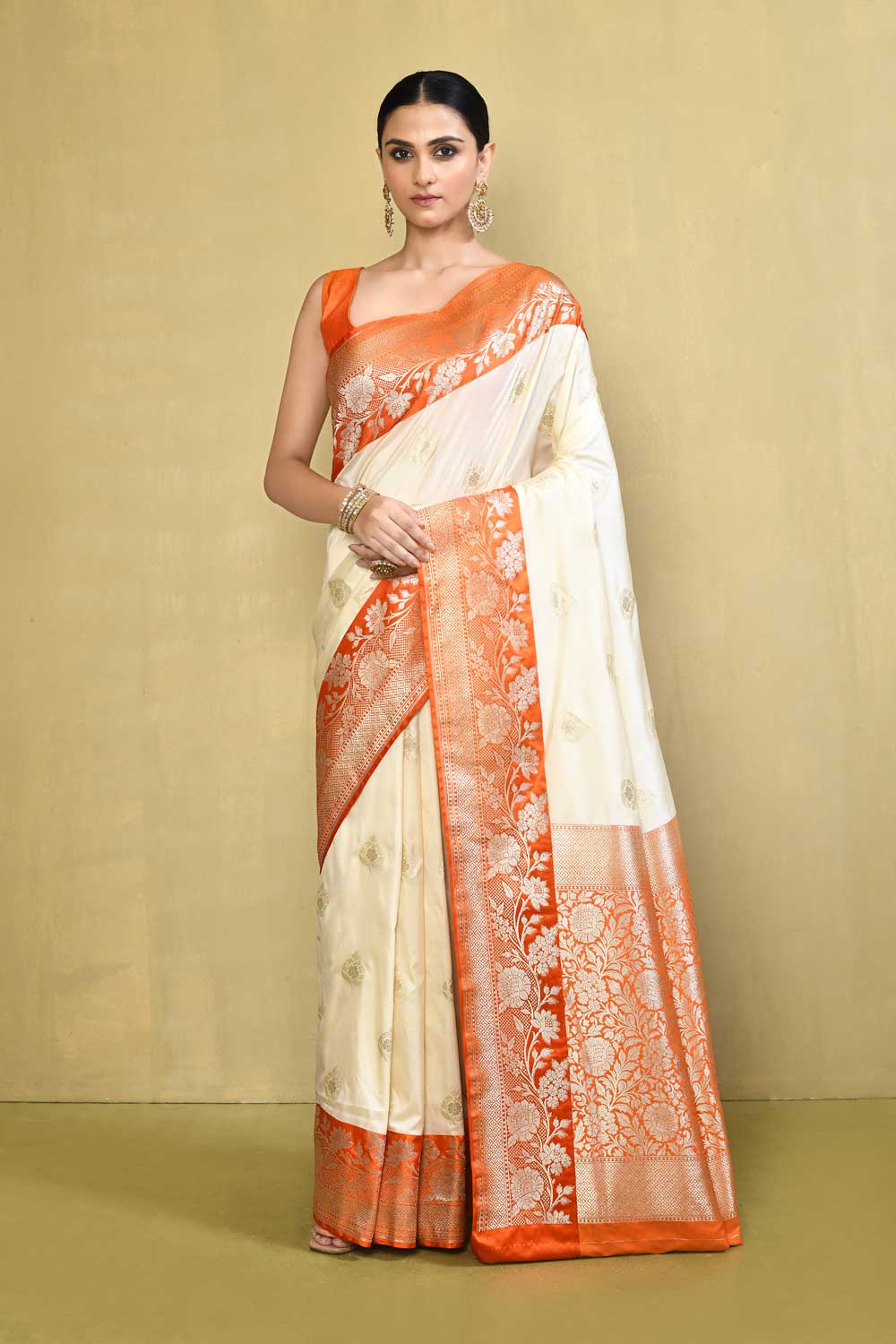 Off - White And Orange Saree With Contrast Border Off - White And Orange Saree With Contrast Border