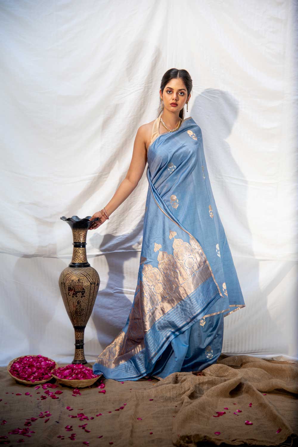 Rangkat Pure Katan Chiniya Silk Banarasi Handloom Saree With Kadhua Bootas