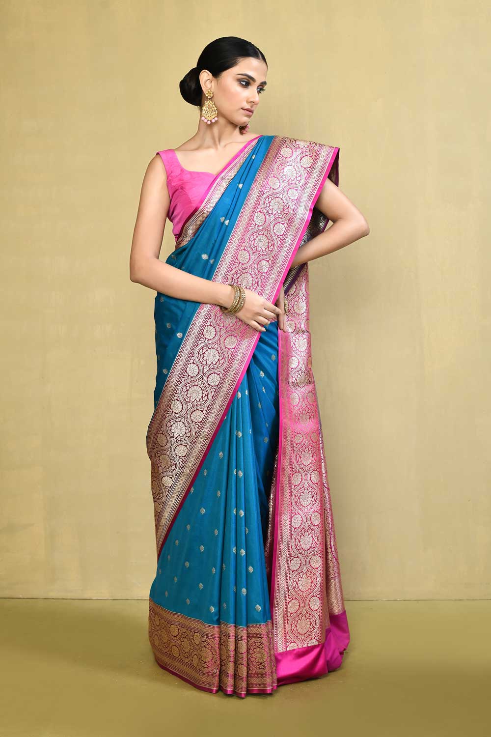 Blue And Pink Saree With Contrast Border Blue And Pink Saree With Contrast Border