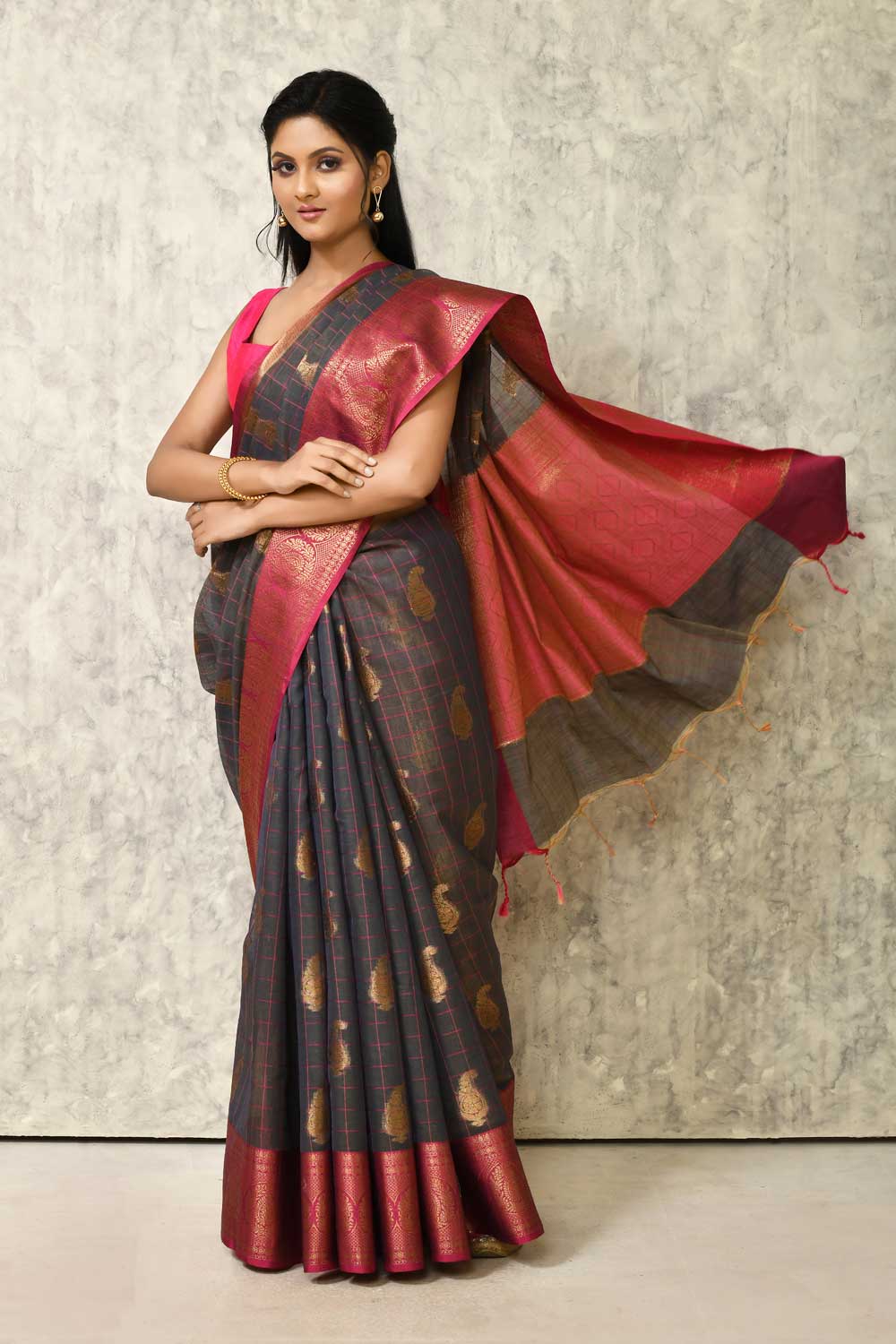 Dark Greypure Cotton Silk Banaras Handloom Saree with blouse Dark Greypure Cotton Silk Banaras Handloom Saree with blouse
