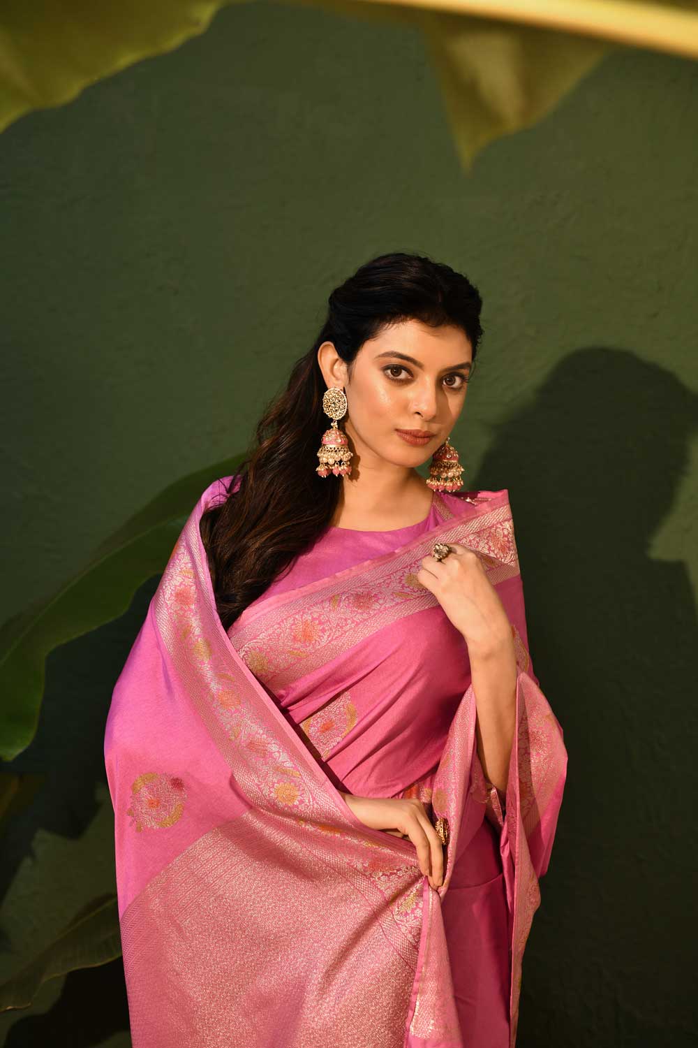 Lilac Mushru Satin Banarasi Handloom Saree With Meenakari Booti And Border Lilac Mushru Satin Banarasi Handloom Saree With Meenakari Booti And Border