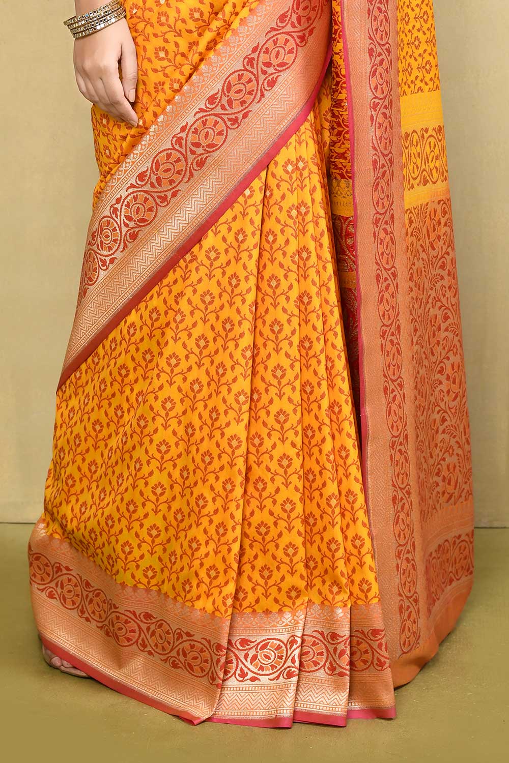 Mustard and Peach Pink Handloom Reshmi Tanchoi Banarasi Saree With Handwoven  Border Mustard and Peach Pink Handloom Reshmi Tanchoi Banarasi Saree With Handwoven  Border