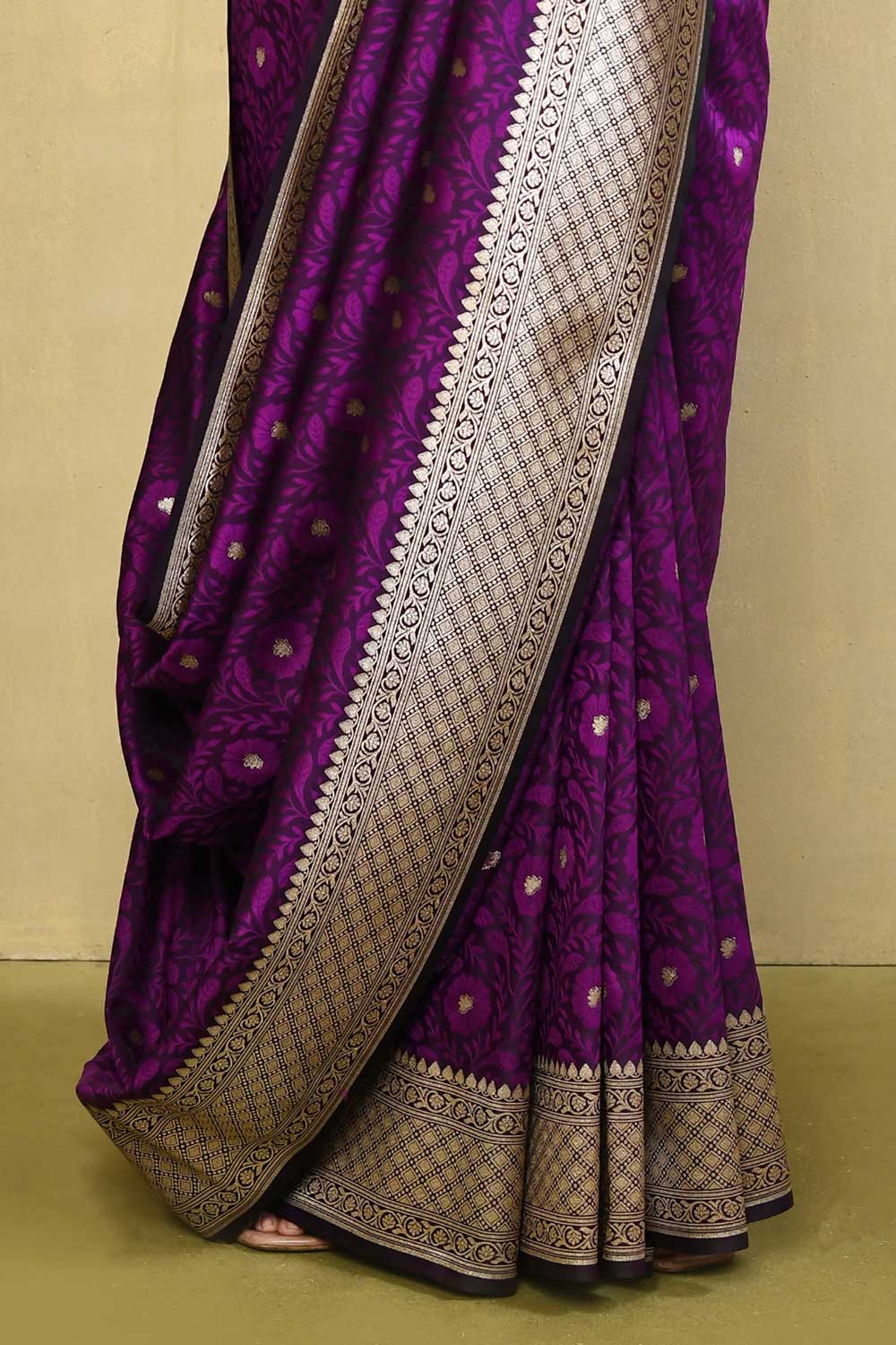Plum Handloom Reshmi Tanchoi Banarasi Saree With Handwoven  Border Plum Handloom Reshmi Tanchoi Banarasi Saree With Handwoven  Border