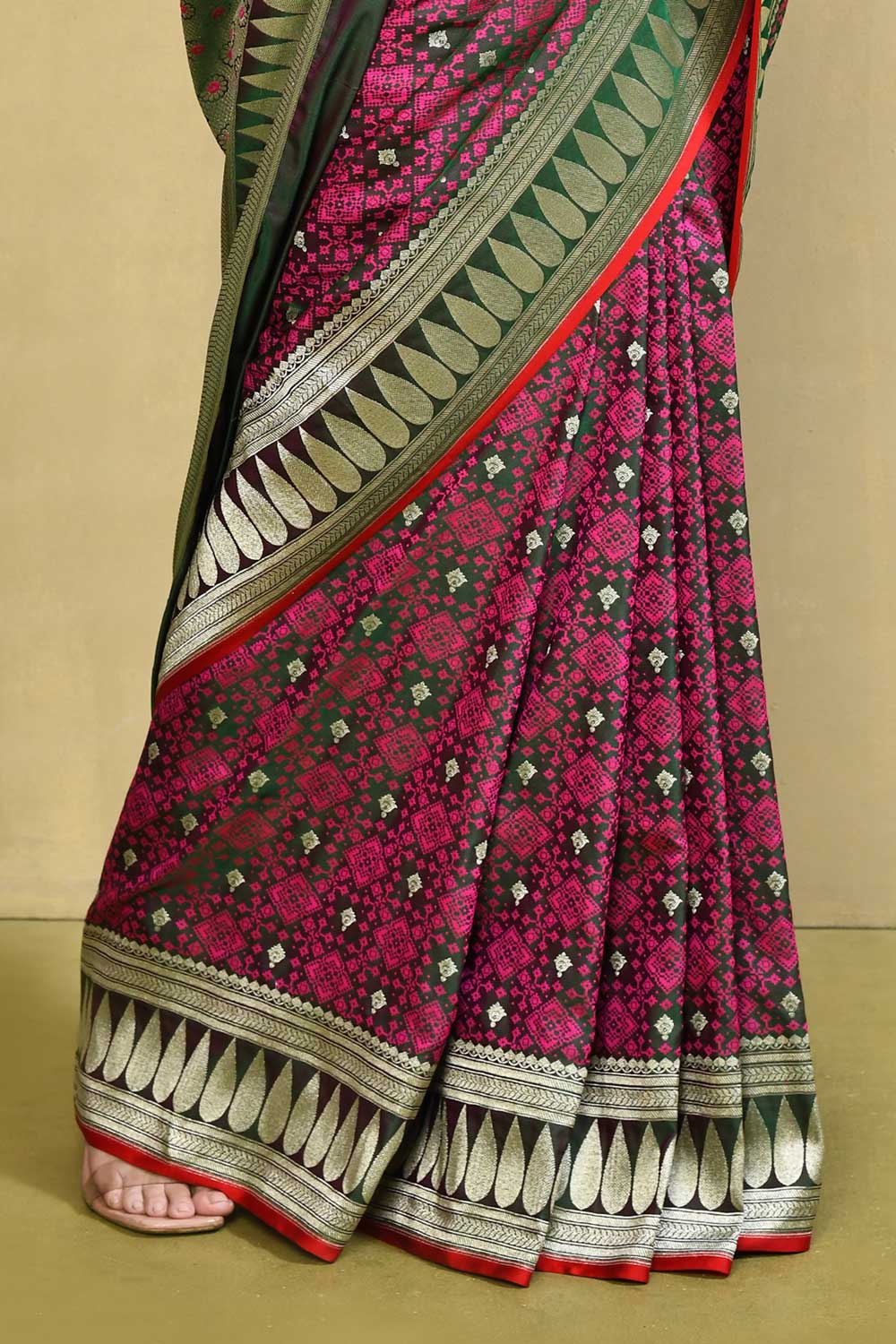 Green And Pink Saree With Handowoven Border Green And Pink Saree With Handowoven Border