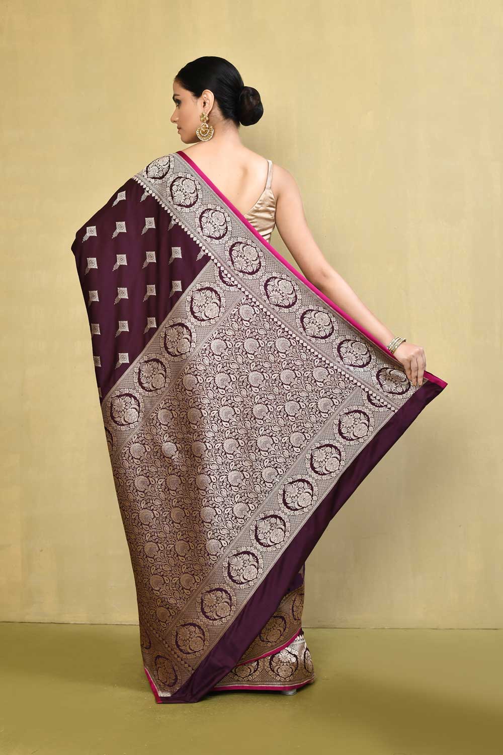 Handloom Saree With Handwoven Border In Muted Gold Zari Handloom Saree With Handwoven Border In Muted Gold Zari