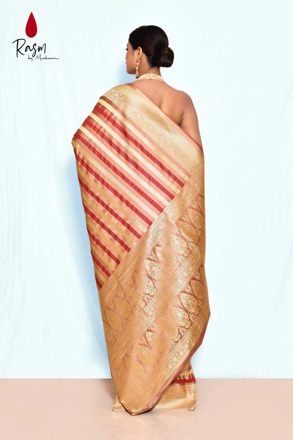 Tanchoi Banarasi Handloom Saree With Contemporary Stripe Pattern Design Tanchoi Banarasi Handloom Saree With Contemporary Stripe Pattern Design