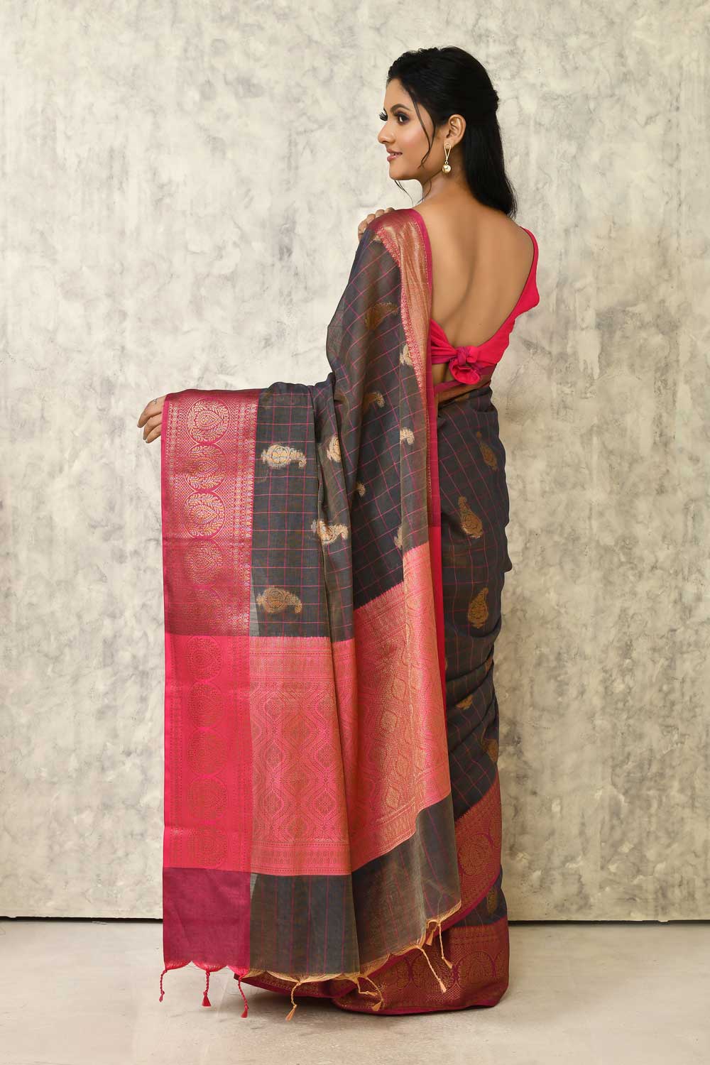 Silk Banaras Handloom Saree With Blouse Silk Banaras Handloom Saree With Blouse