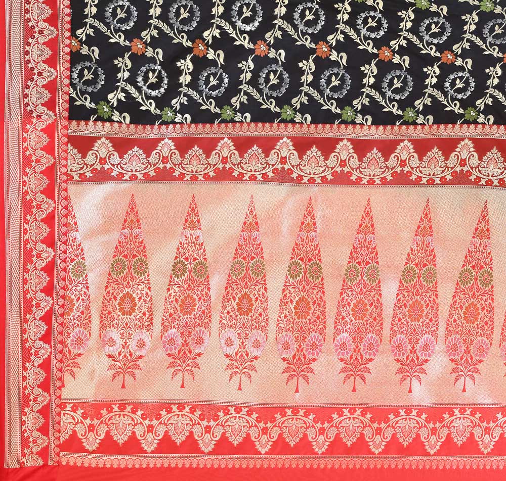Black - Red Banarasi Handloom Saree with Contrast Meenakari Border Black - Red Banarasi Handloom Saree with Contrast Meenakari Border