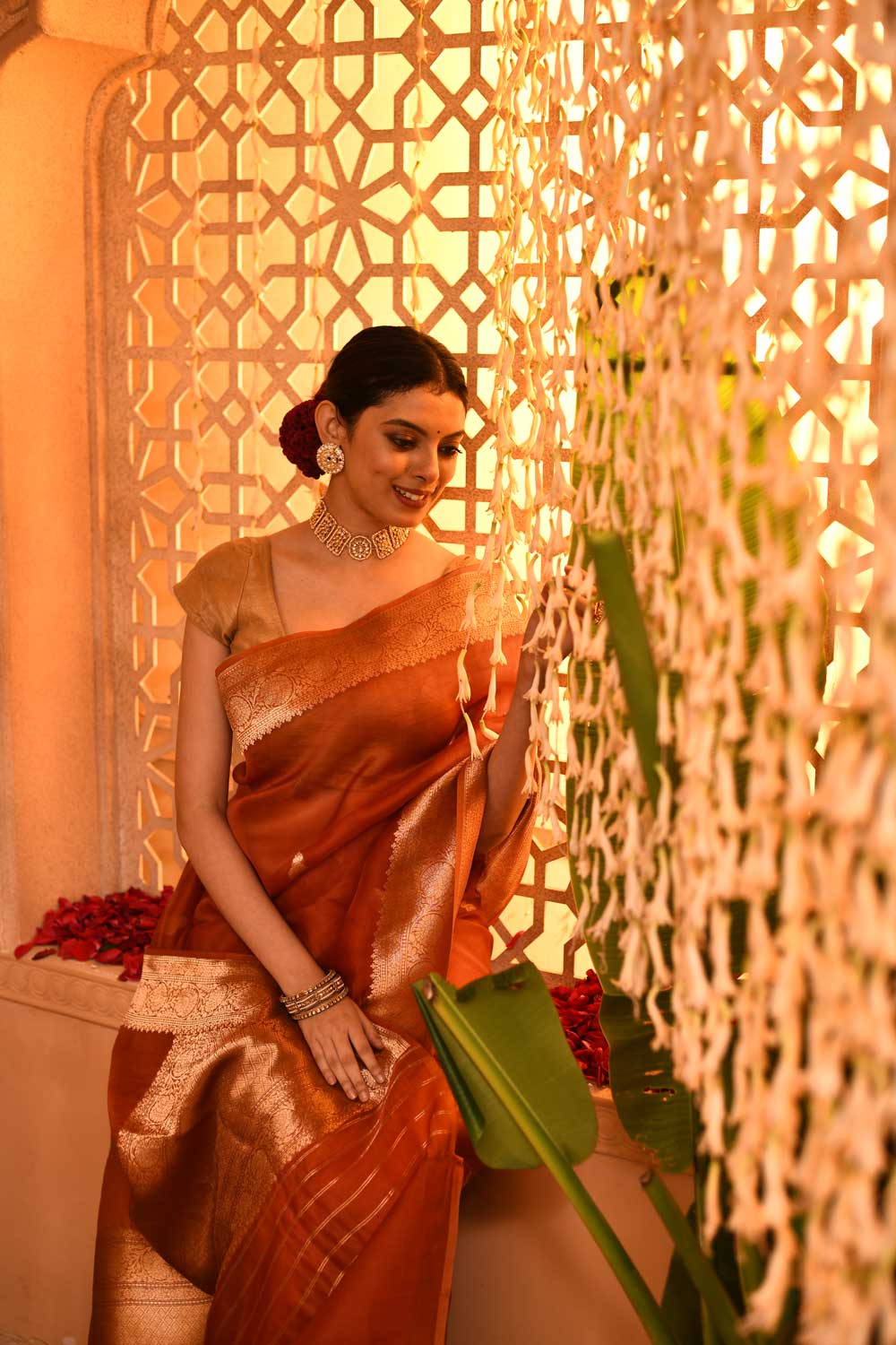 Rust Pure Kora Organza Banarasi Handloom Silk Saree With Kadhua Boota In Gold Zari Rust Pure Kora Organza Banarasi Handloom Silk Saree With Kadhua Boota In Gold Zari