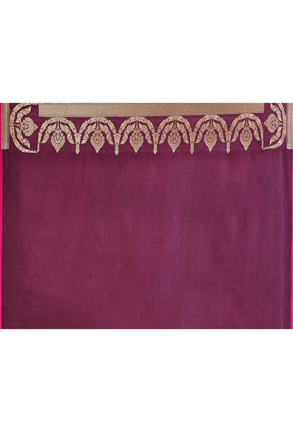 Deep Wine Handloom Saree With Scalloped Border Deep Wine Handloom Saree With Scalloped Border