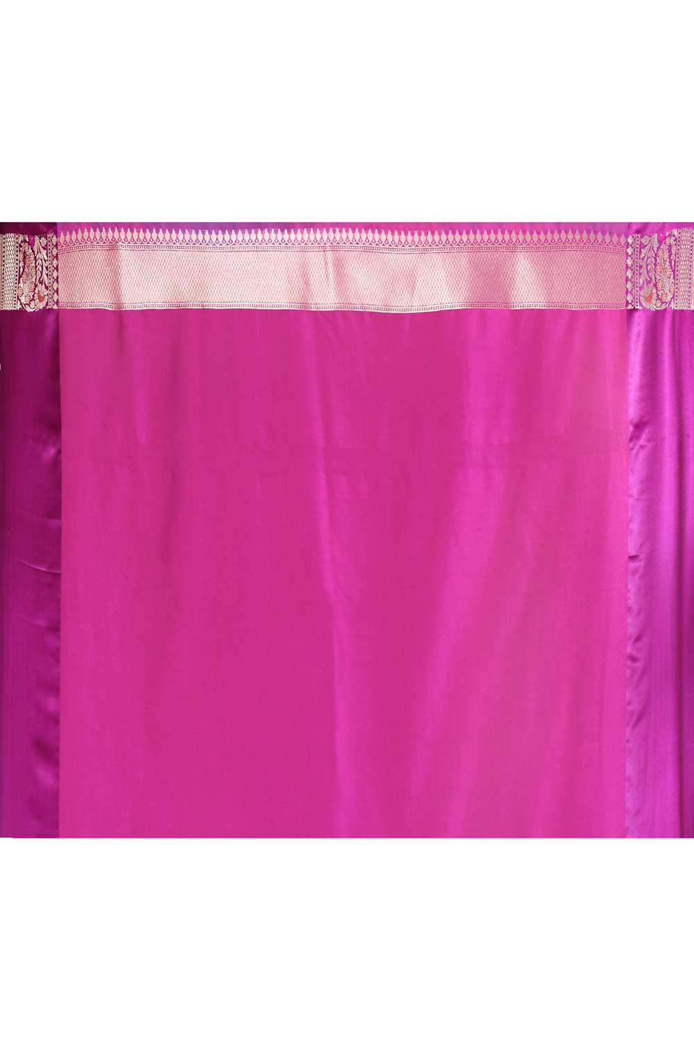 Green Banarasi Saree with contrast banarasi border Green Banarasi Saree with contrast banarasi border