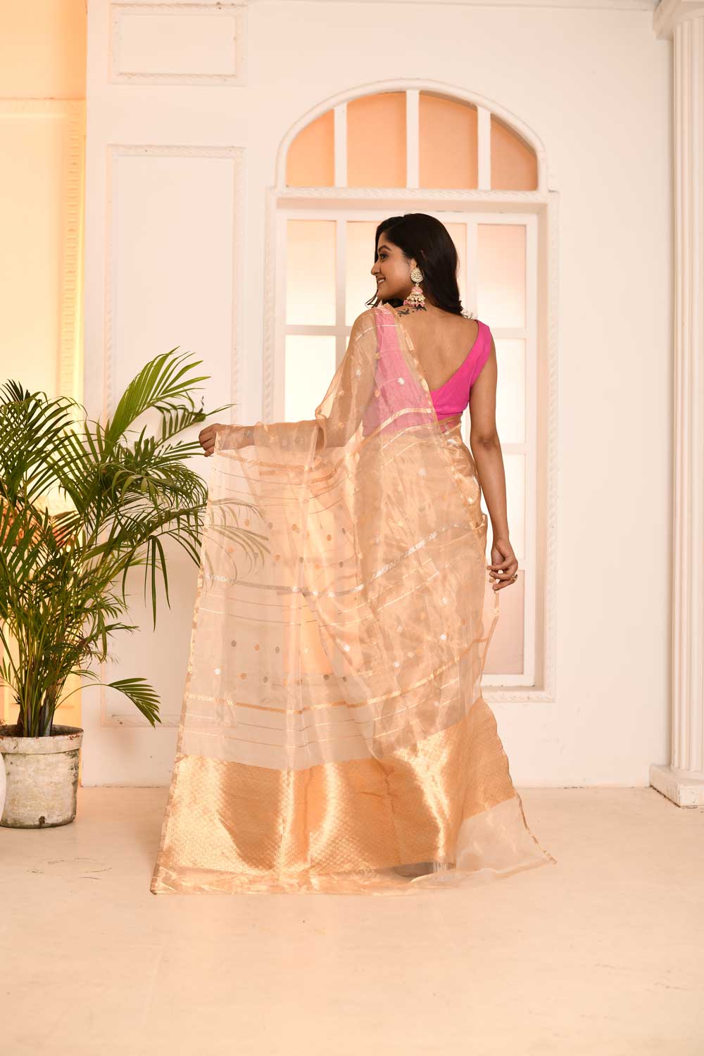 'GOLD' Pure Kora Silk Tissue Banarasi Handloom Saree 'GOLD' Pure Kora Silk Tissue Banarasi Handloom Saree
