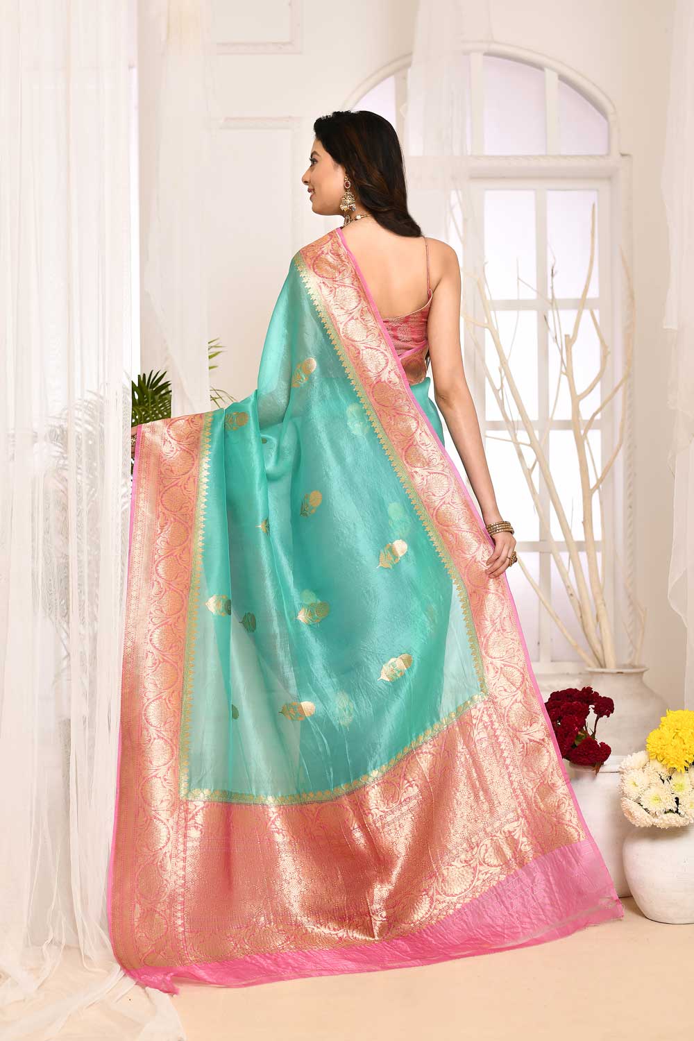Pure Kora Organza Banarasi Handloom Silk Saree Pure Kora Organza Banarasi Handloom Silk Saree