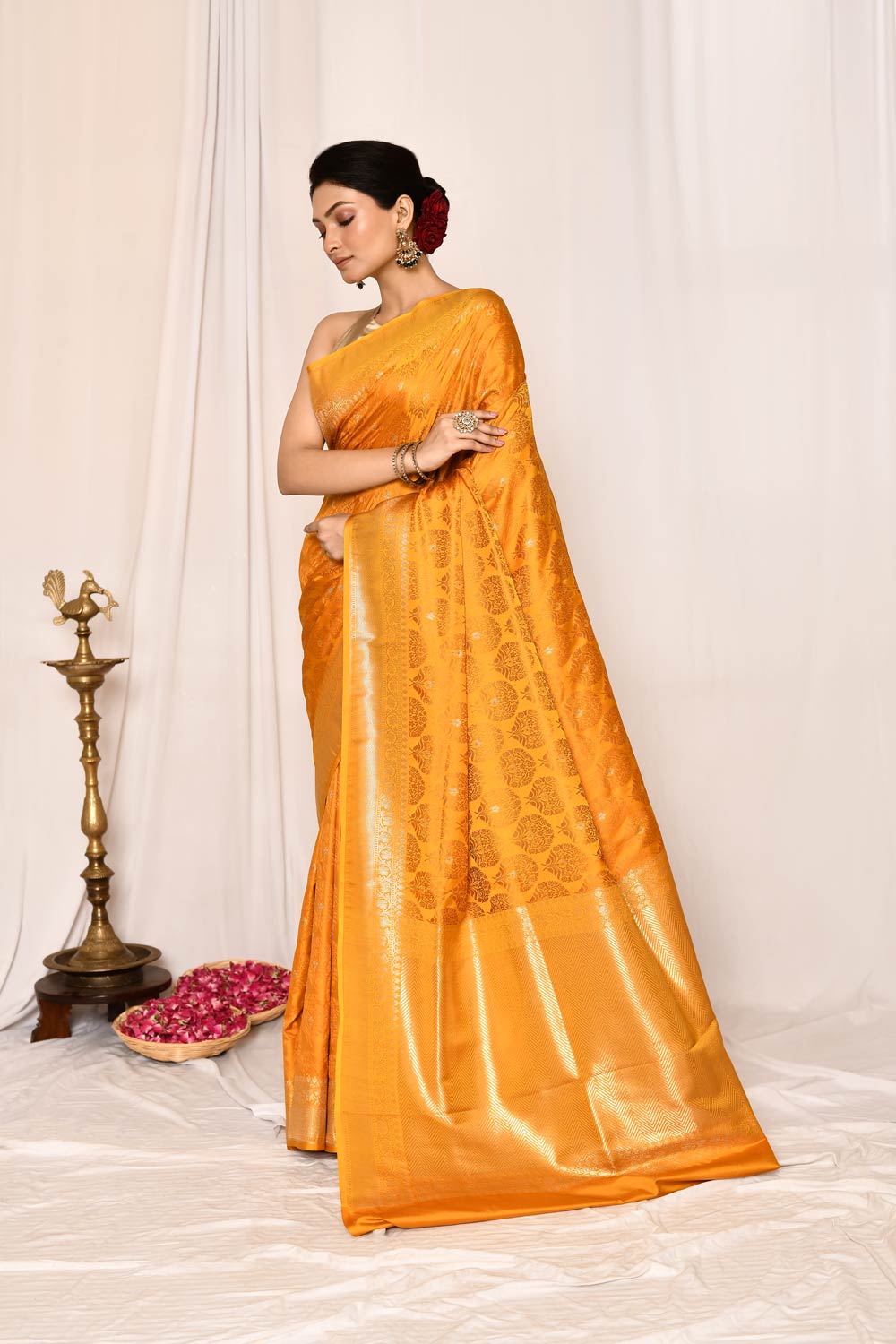 Mustard Semi Katan Mushru Satin Banarasi Tanchoi Handloom Saree Mustard Semi Katan Mushru Satin Banarasi Tanchoi Handloom Saree