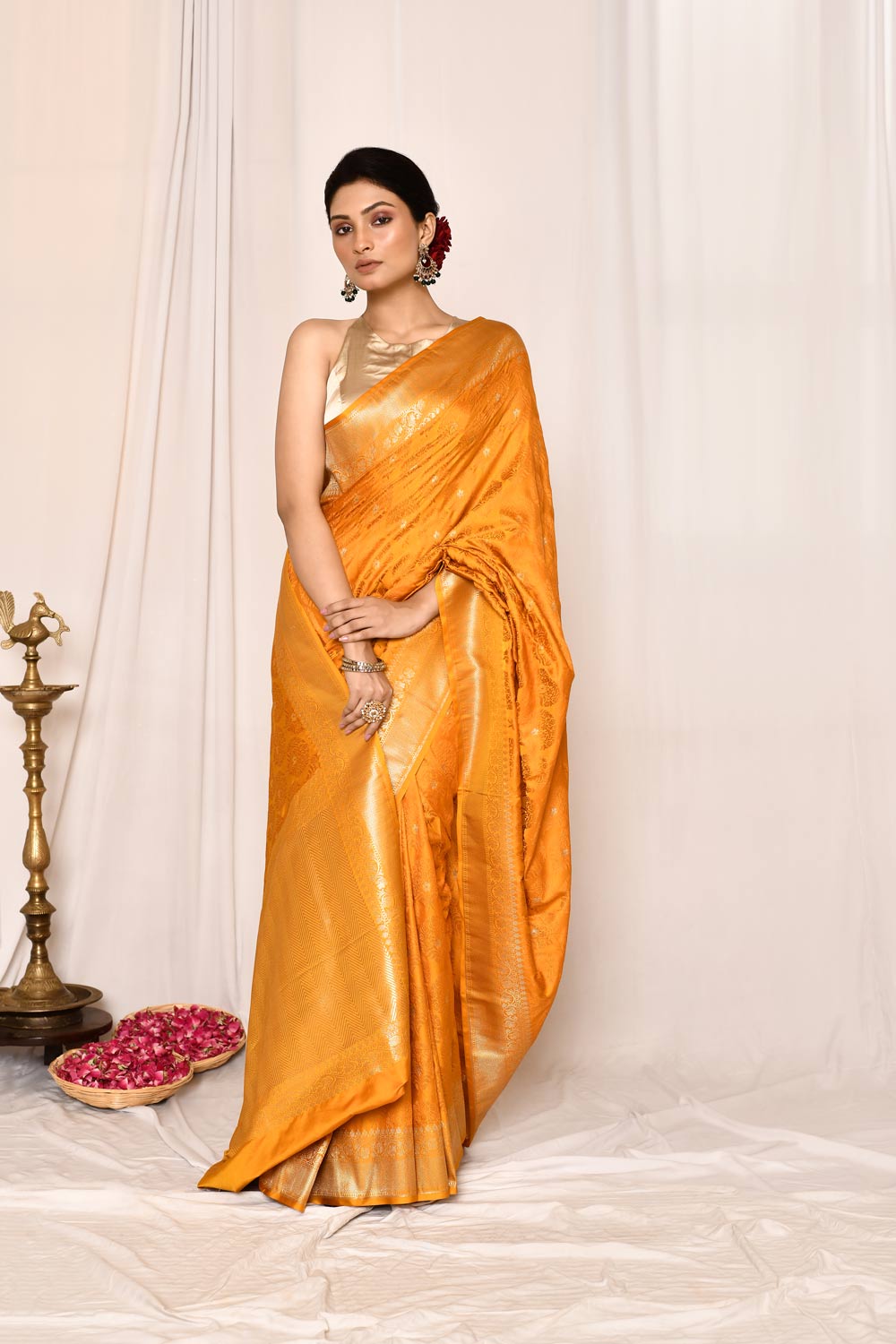 Mustard Semi Katan Mushru Satin Banarasi Tanchoi Handloom Saree Mustard Semi Katan Mushru Satin Banarasi Tanchoi Handloom Saree