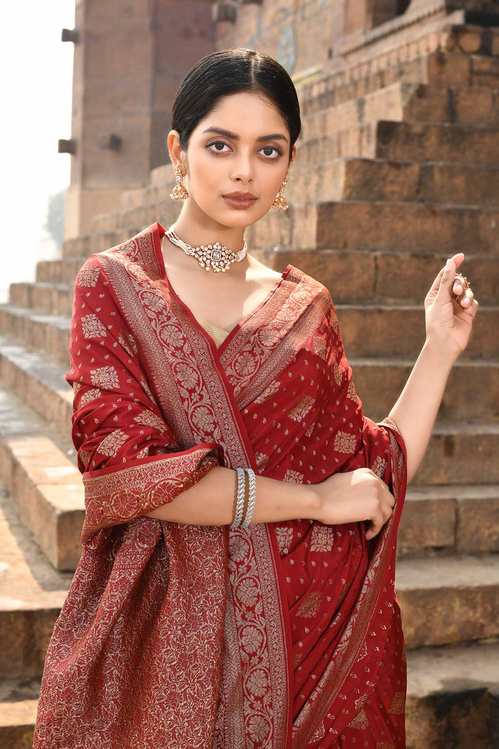 Garnet Pure Crepe Handloom Silk Saree Garnet Pure Crepe Handloom Silk Saree