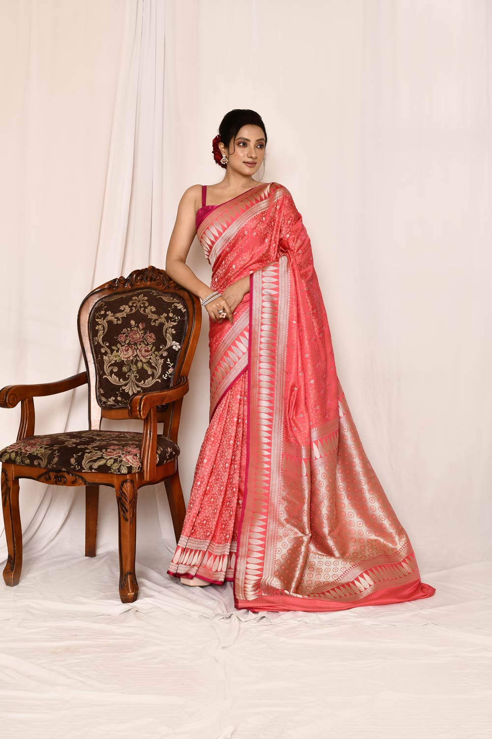 Pink -Peach Semi Katan Mushru Satin Banarasi Handloom Saree Pink -Peach Semi Katan Mushru Satin Banarasi Handloom Saree