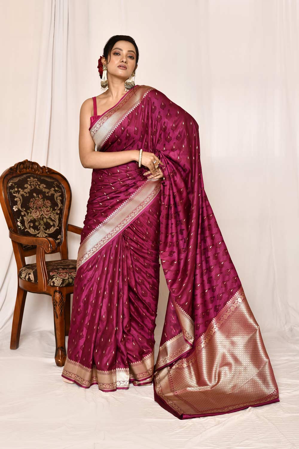 Magenta Purple Semi Katan Mushru Satin Banarasi Handloom Saree Magenta Purple Semi Katan Mushru Satin Banarasi Handloom Saree