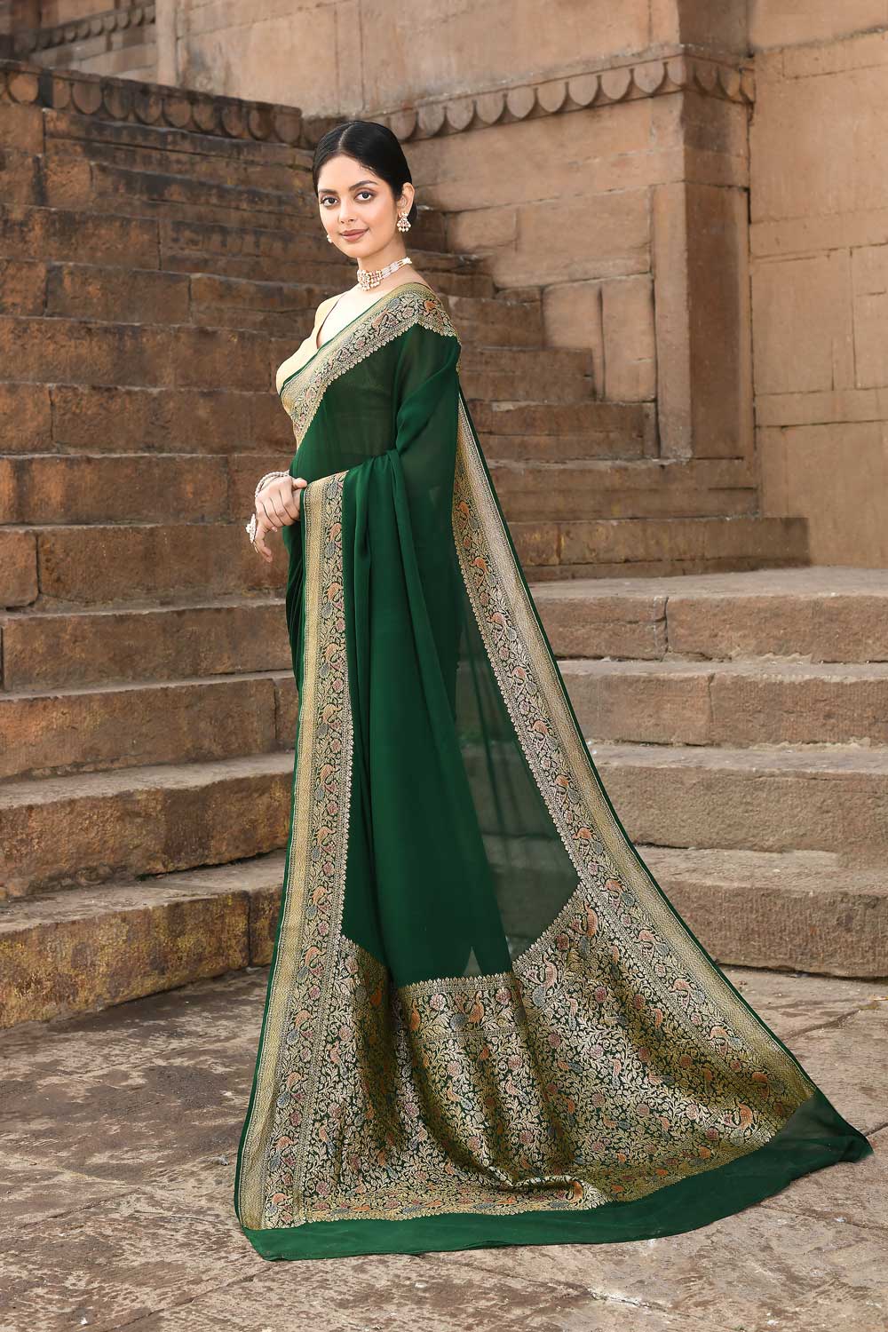 Bottle Green Pure Crepe Georgette Banarasi Handloom Saree Bottle Green Pure Crepe Georgette Banarasi Handloom Saree