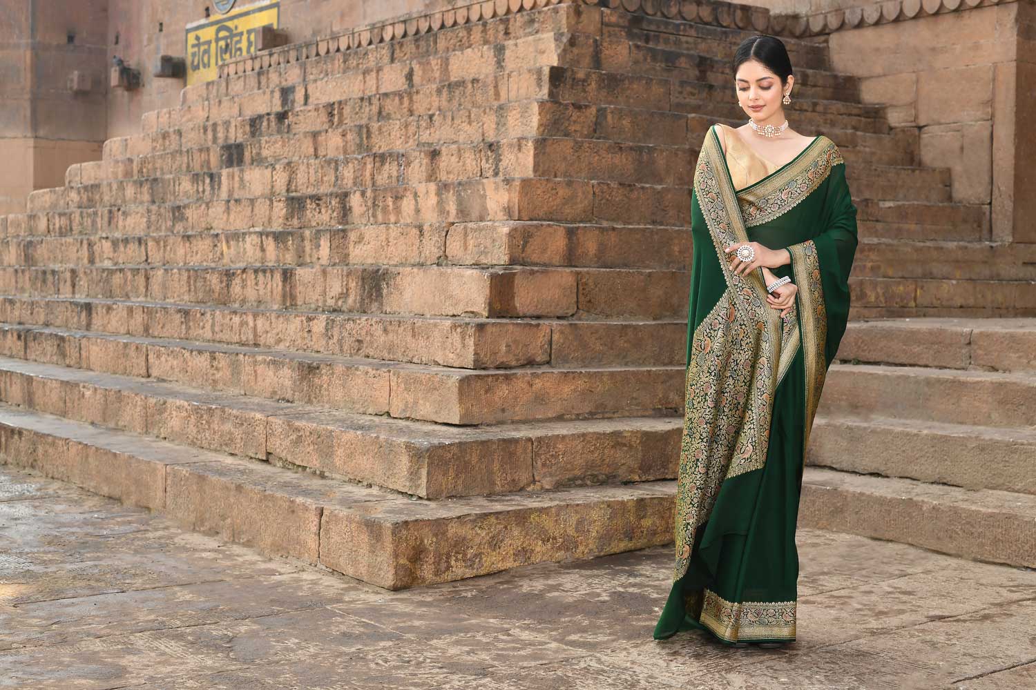 Bottle Green Pure Crepe Georgette Banarasi Handloom Saree Bottle Green Pure Crepe Georgette Banarasi Handloom Saree