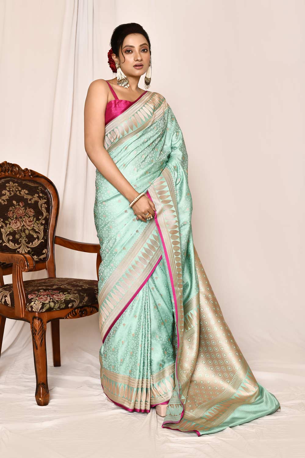 Pastel Mint Semi katan Mushru Satin Banarasi Handloom Saree Pastel Mint Semi katan Mushru Satin Banarasi Handloom Saree