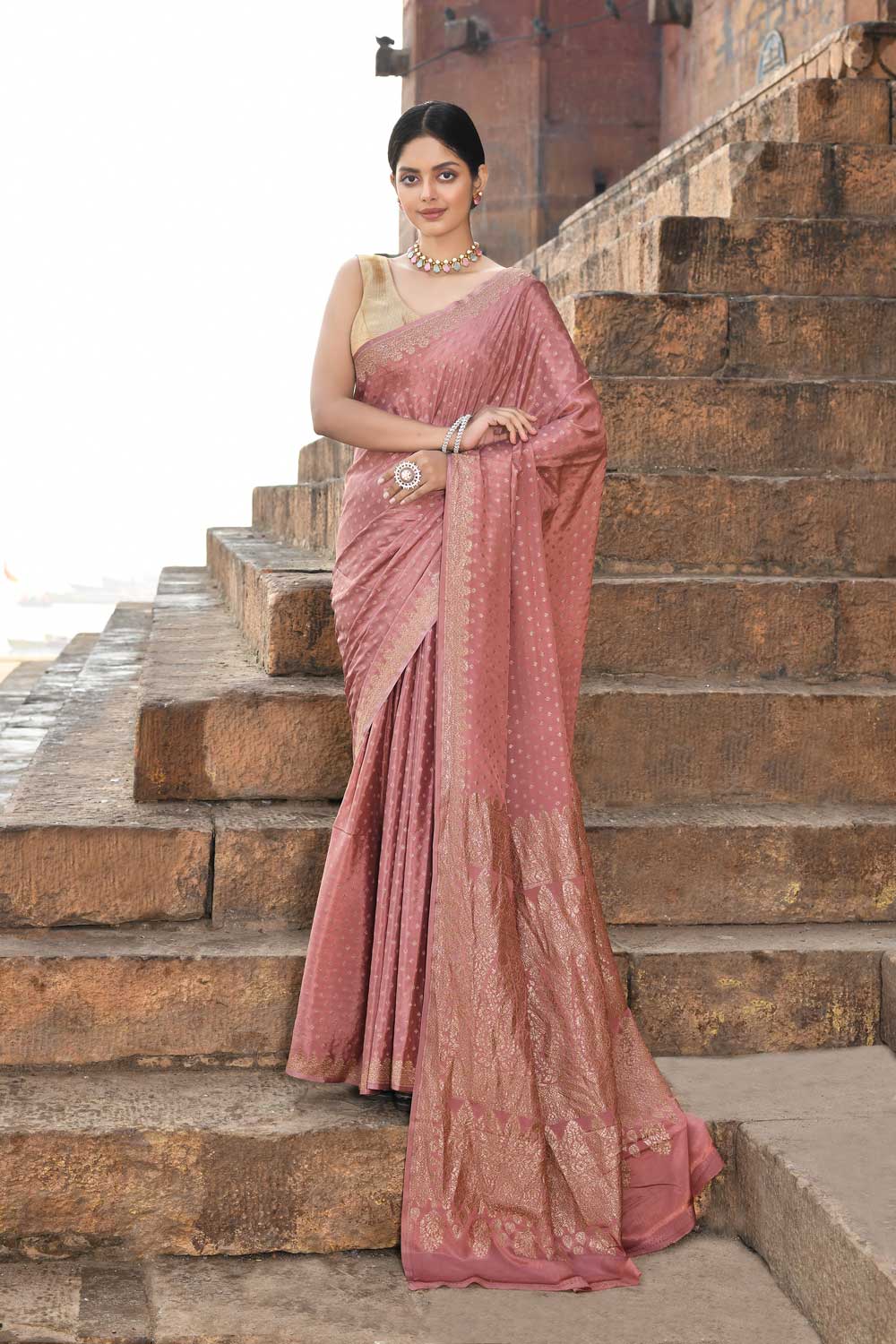 Old Rose Pink Pure Crepe Georgette Banarasi Handloom Silk Saree Old Rose Pink Pure Crepe Georgette Banarasi Handloom Silk Saree