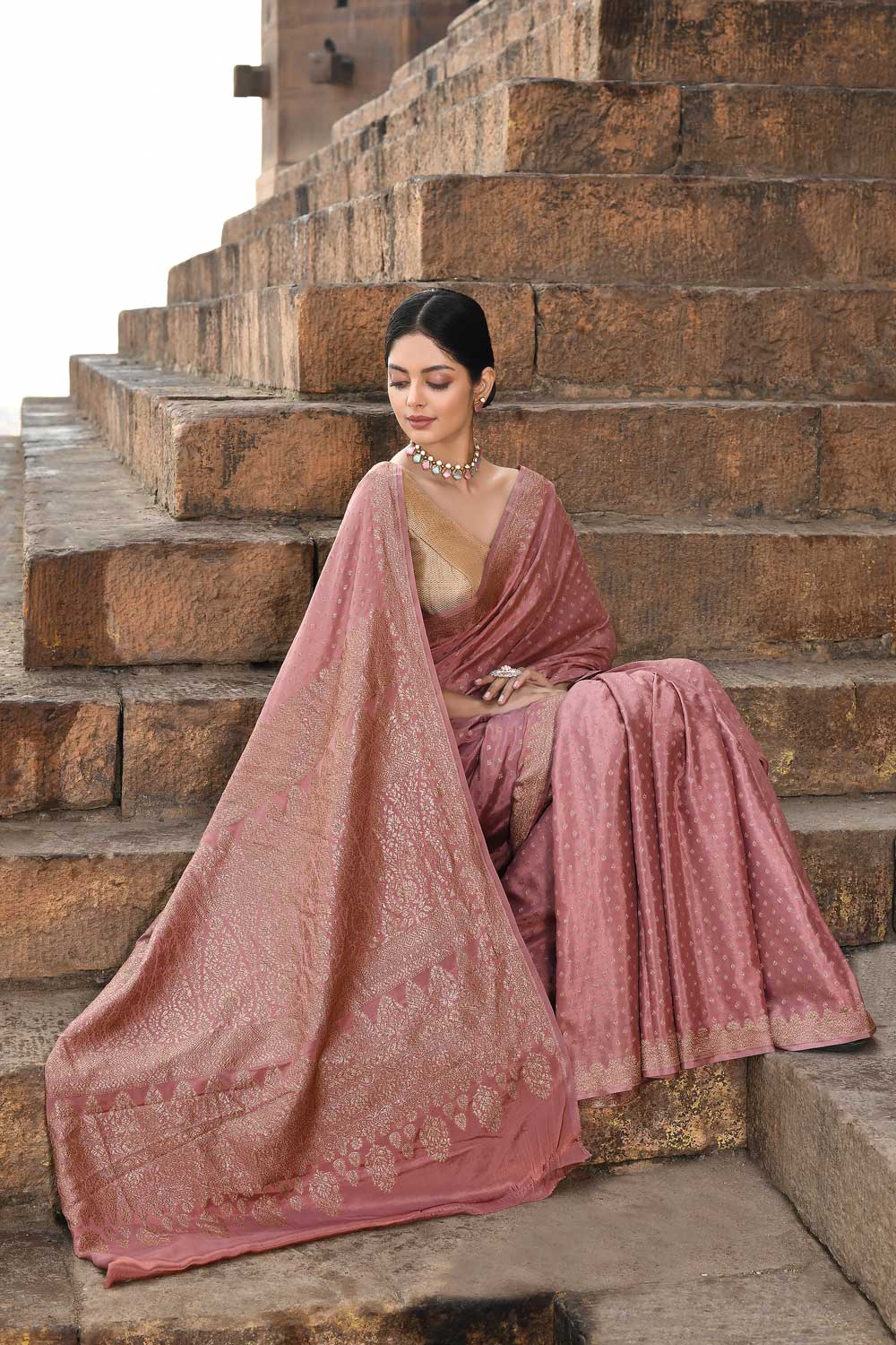 Old Rose Pink Pure Crepe Georgette Banarasi Handloom Silk Saree Old Rose Pink Pure Crepe Georgette Banarasi Handloom Silk Saree