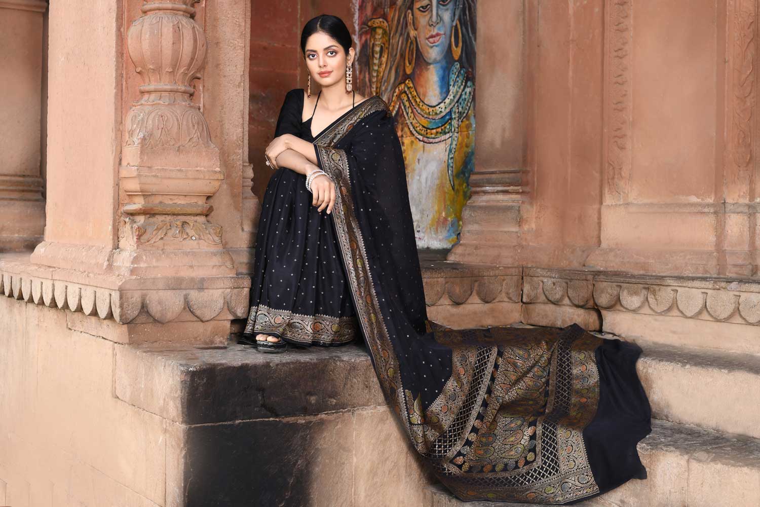 Black Pure Crepe Georgette Banarasi Handloom Silk Saree Black Pure Crepe Georgette Banarasi Handloom Silk Saree