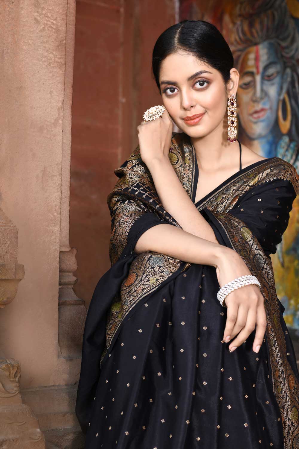 Black Pure Crepe Georgette Banarasi Handloom Silk Saree Black Pure Crepe Georgette Banarasi Handloom Silk Saree