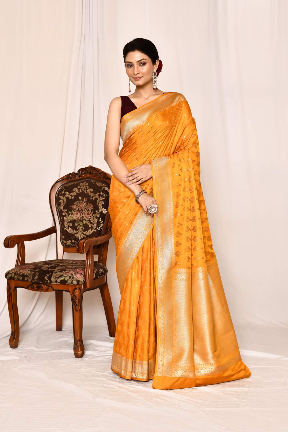 Yellow- Mustard Semi Katan Mushru Satin Banarasi Handloom Saree Yellow- Mustard Semi Katan Mushru Satin Banarasi Handloom Saree