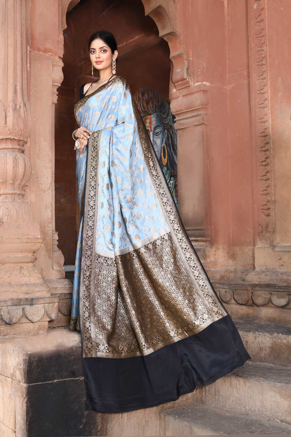 Grey - Black Pure Crepe Georgette Silk Saree With Blouse Grey - Black Pure Crepe Georgette Silk Saree With Blouse