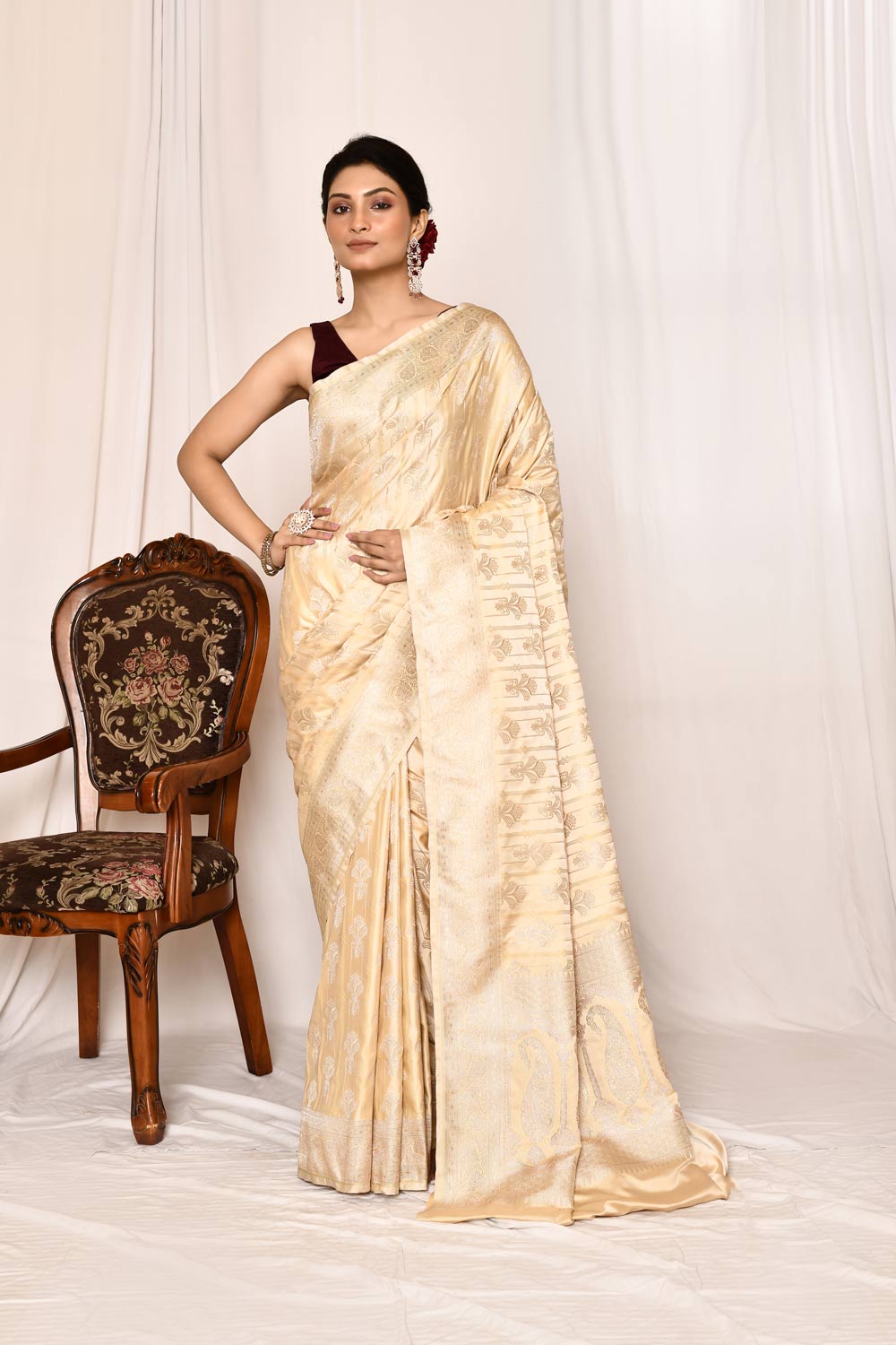 Beige -Tussar Mushru Satin Semi Katan Banarasi Handloom Silk Saree Beige -Tussar Mushru Satin Semi Katan Banarasi Handloom Silk Saree