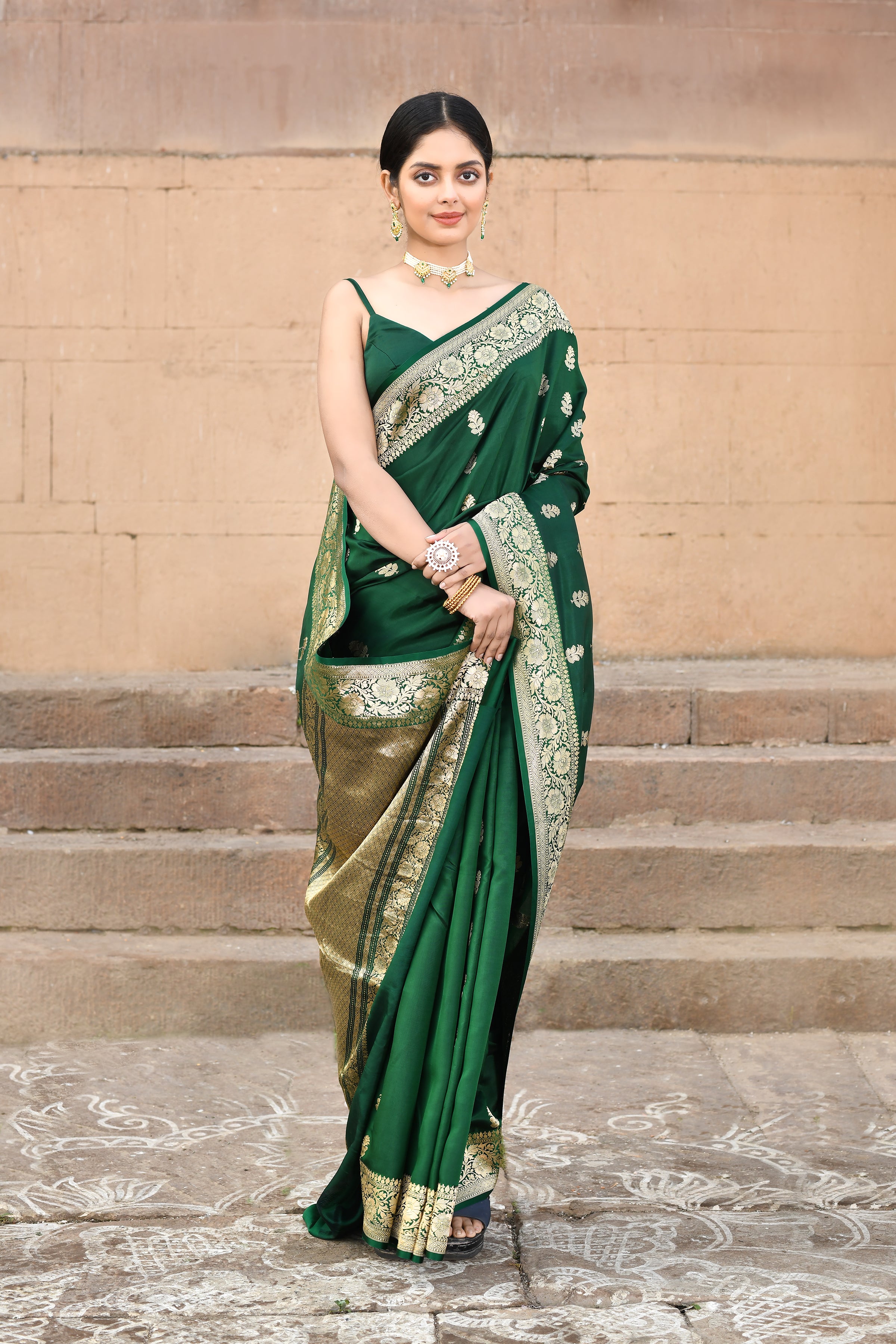 Katan Silk Banarasi Handloom Saree With Blouse Katan Silk Banarasi Handloom Saree With Blouse