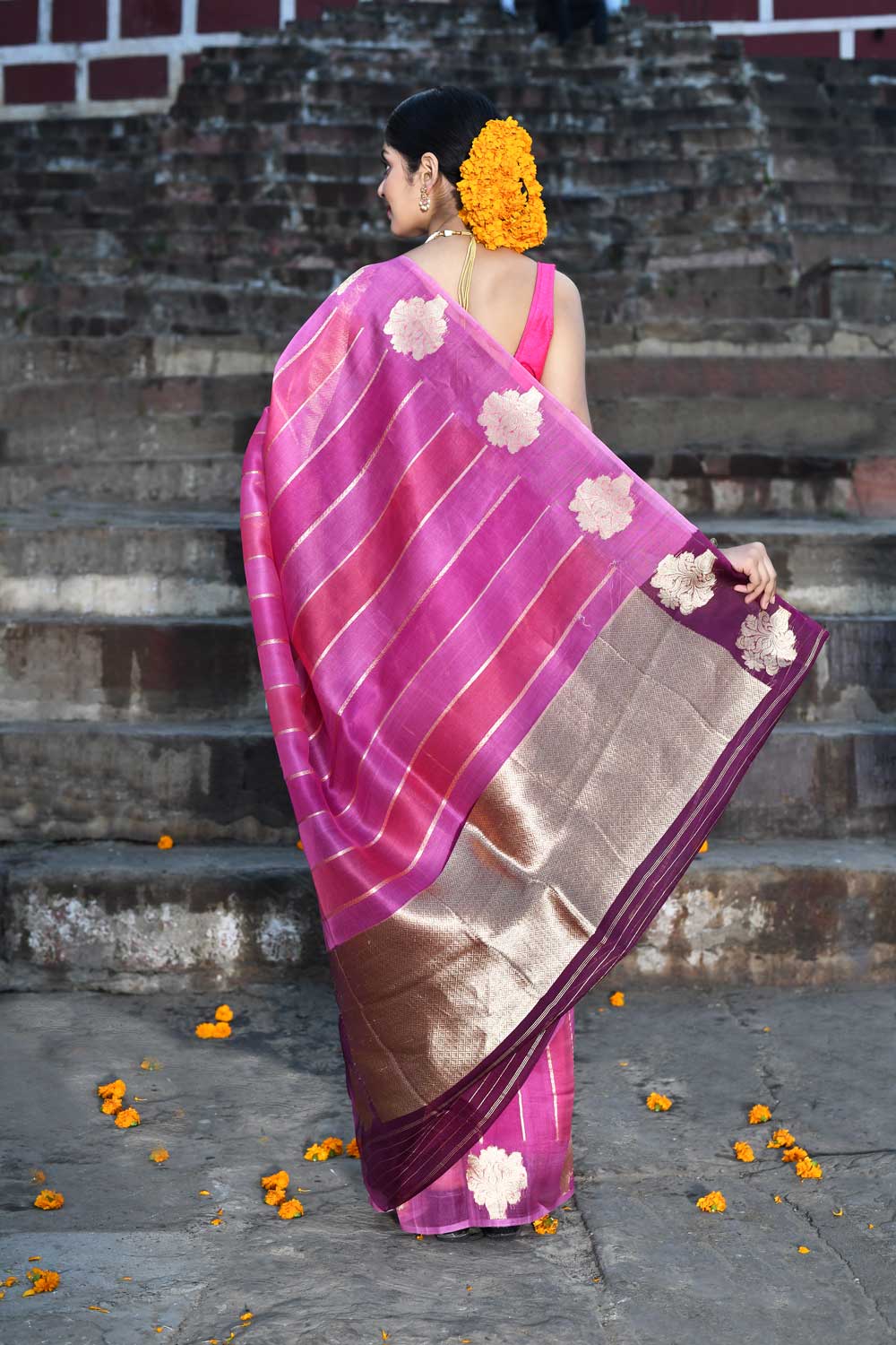 Rangakt Pure Kora Organza Banarasi Handloom Silk Saree With Contrast Palla In Wine Rangakt Pure Kora Organza Banarasi Handloom Silk Saree With Contrast Palla In Wine