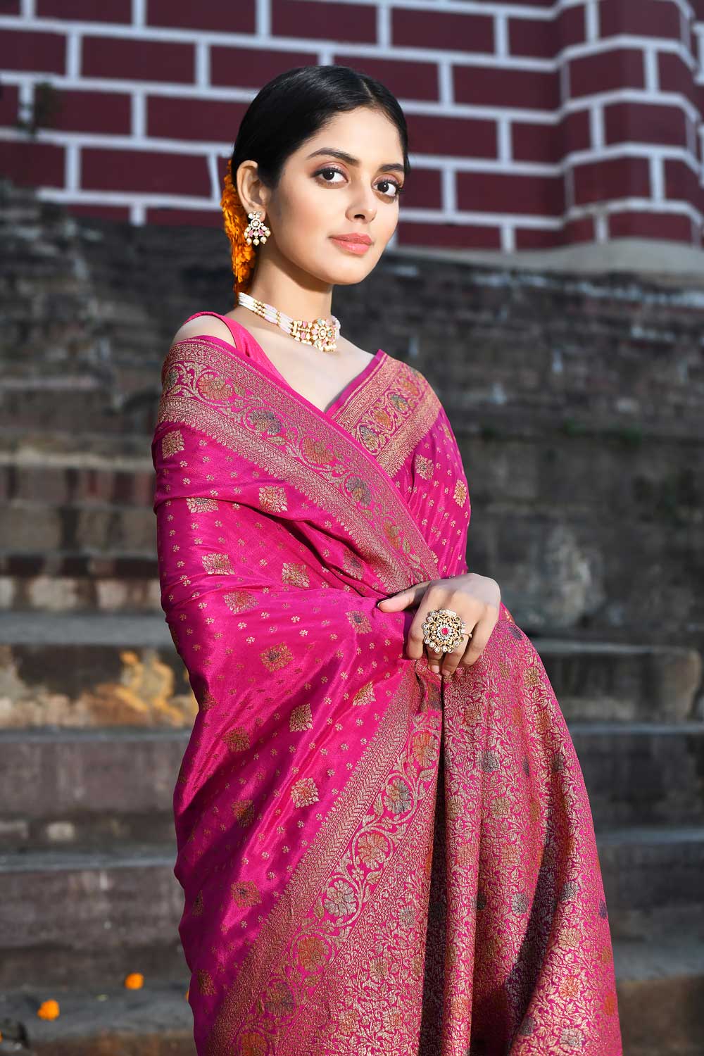 Rani Pink Pure Crepe Georgette Banarasi Handloom Silk Saree With Meenakari Rani Pink Pure Crepe Georgette Banarasi Handloom Silk Saree With Meenakari