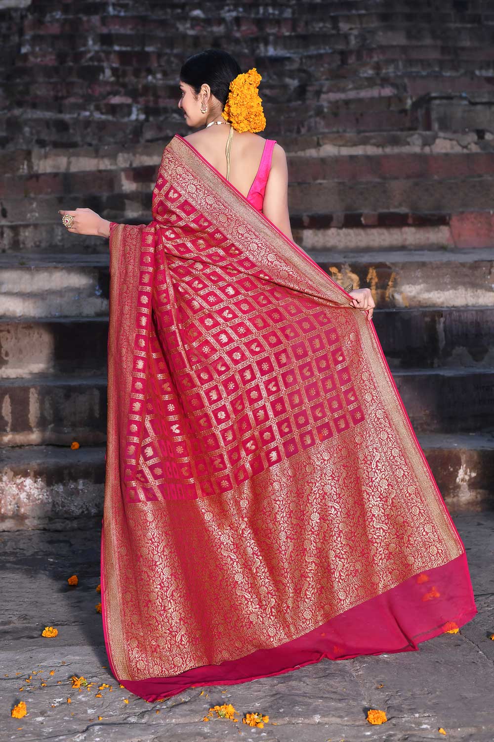 Rani Pink Pure Khaddi Georgette Handloom Saree Rani Pink Pure Khaddi Georgette Handloom Saree