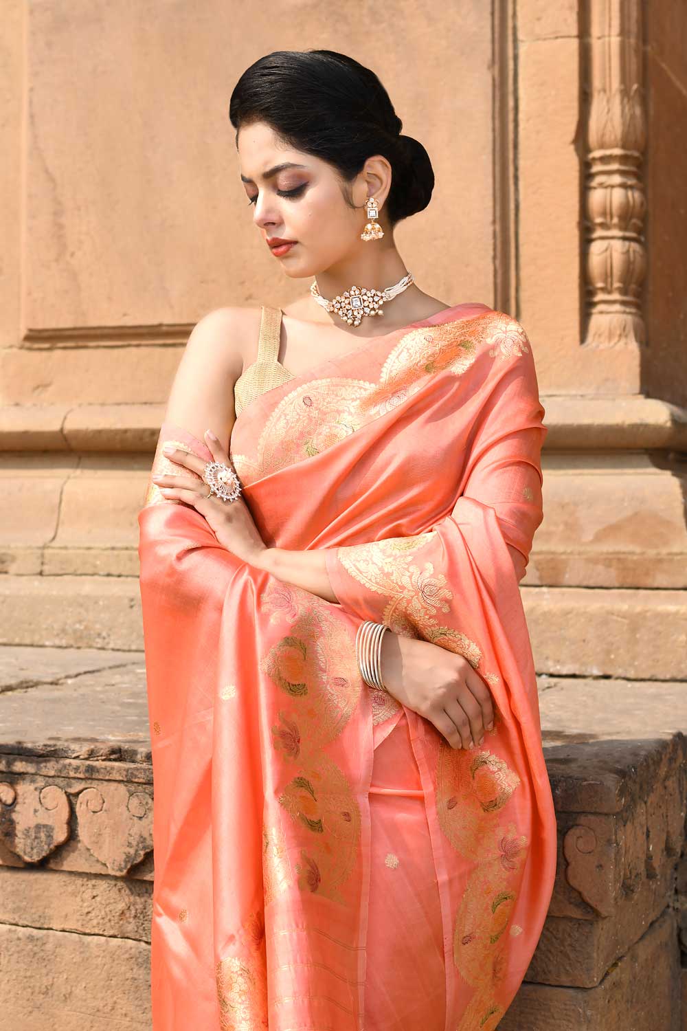 Peach Pure Katan Silk Banarasi Handloom Saree With Scalloped Meenakari Border Peach Pure Katan Silk Banarasi Handloom Saree With Scalloped Meenakari Border