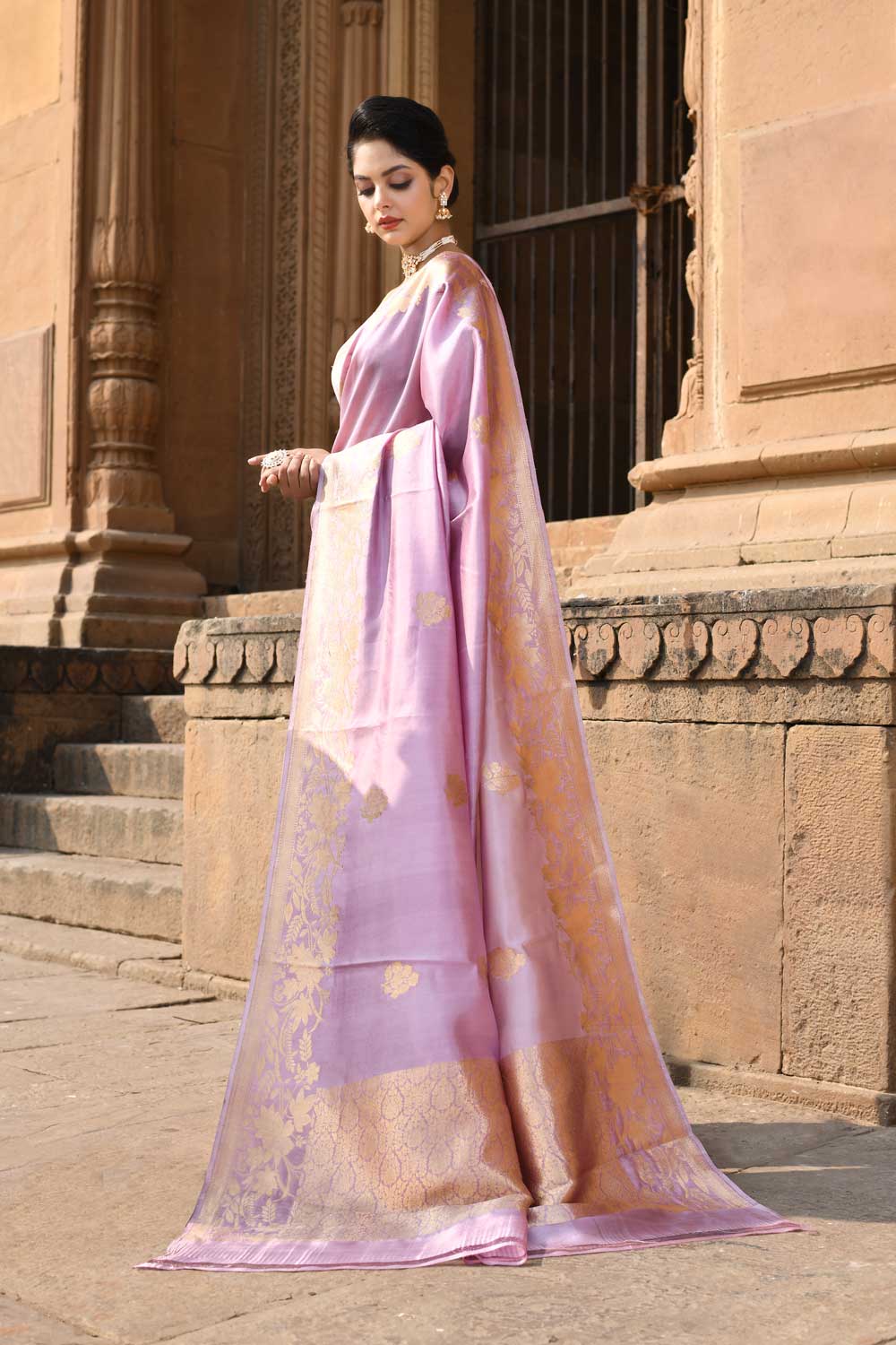 Dusty Lilac Pure Katan Silk Banarasi Handloom Saree with Kadhua Boota and Border Dusty Lilac Pure Katan Silk Banarasi Handloom Saree with Kadhua Boota and Border