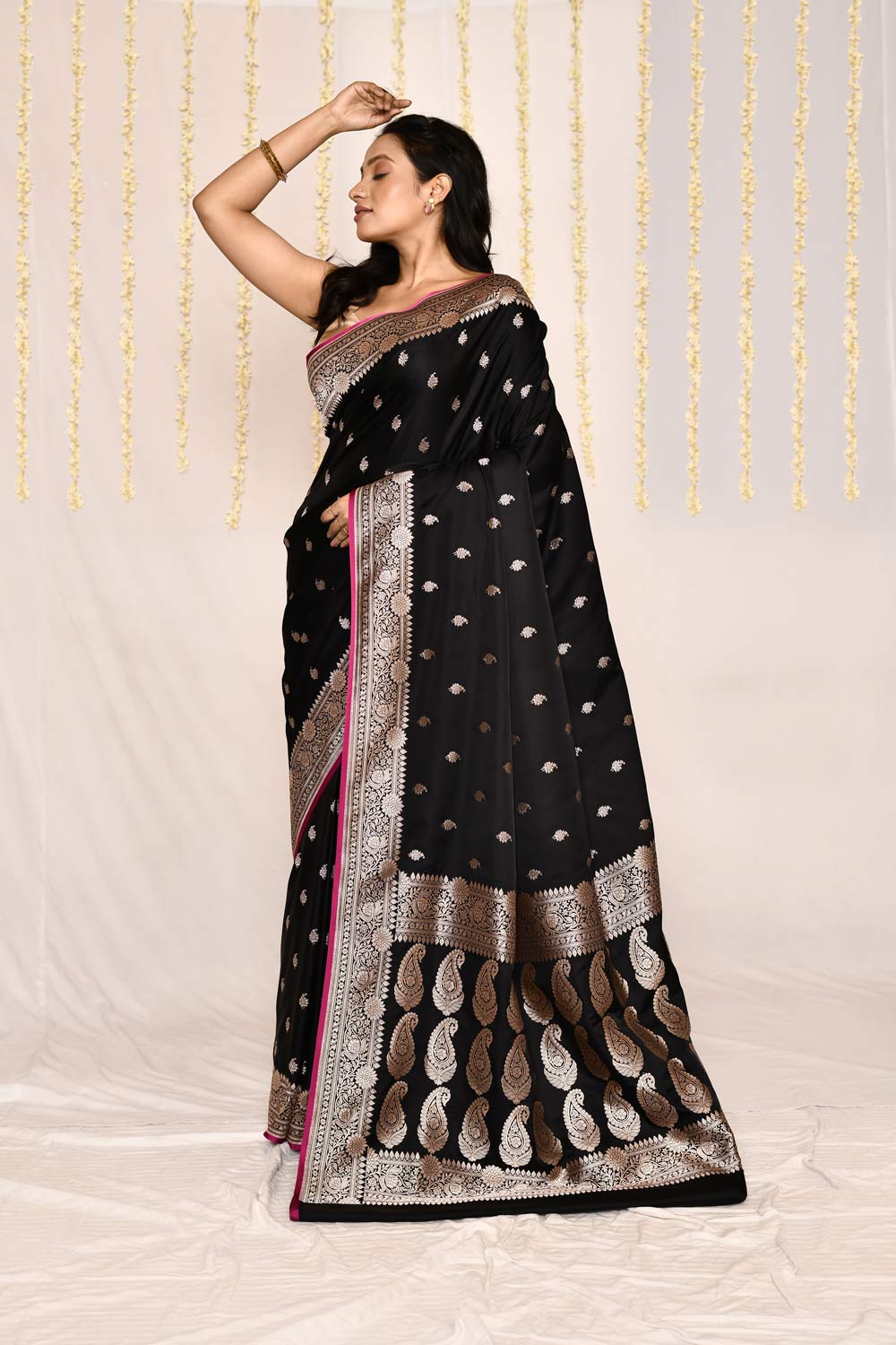 Midnight Black Semi Katan Mushru Satin  Banarasi Handloom Silk Saree Midnight Black Semi Katan Mushru Satin  Banarasi Handloom Silk Saree