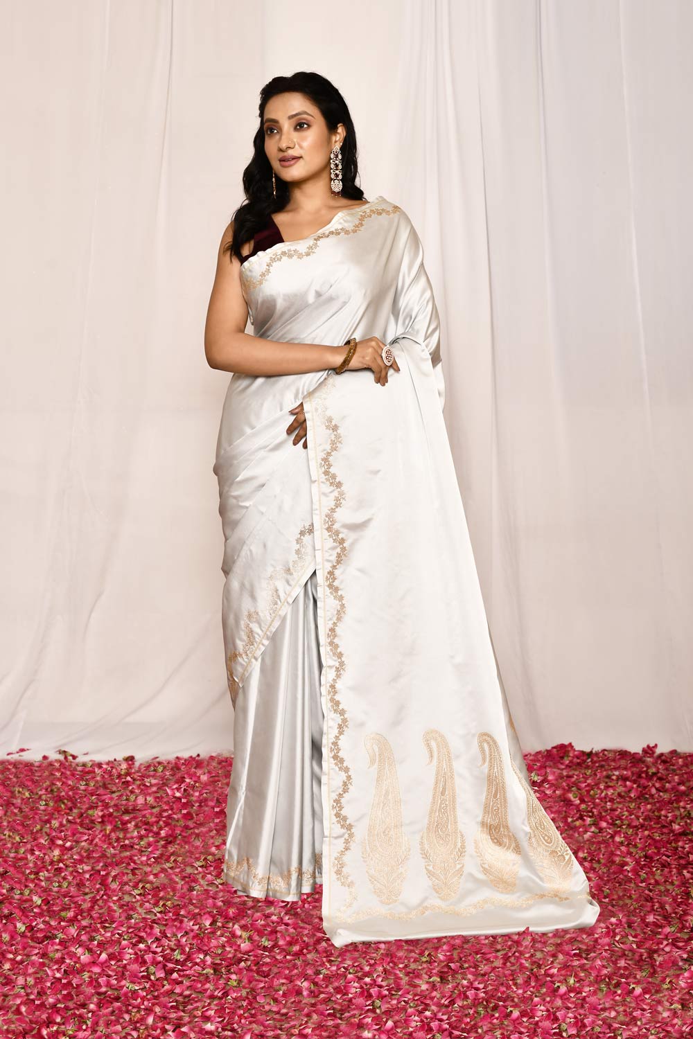 Powder Blue Semi Katan Mushru Satin Banarasi Handloom Silk Saree Powder Blue Semi Katan Mushru Satin Banarasi Handloom Silk Saree