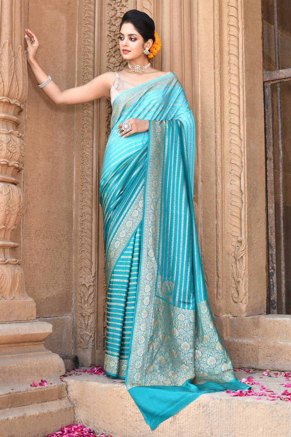 Green Ombre Pure Crepe Georgette Banarasi Handloom Silk Saree Green Ombre Pure Crepe Georgette Banarasi Handloom Silk Saree