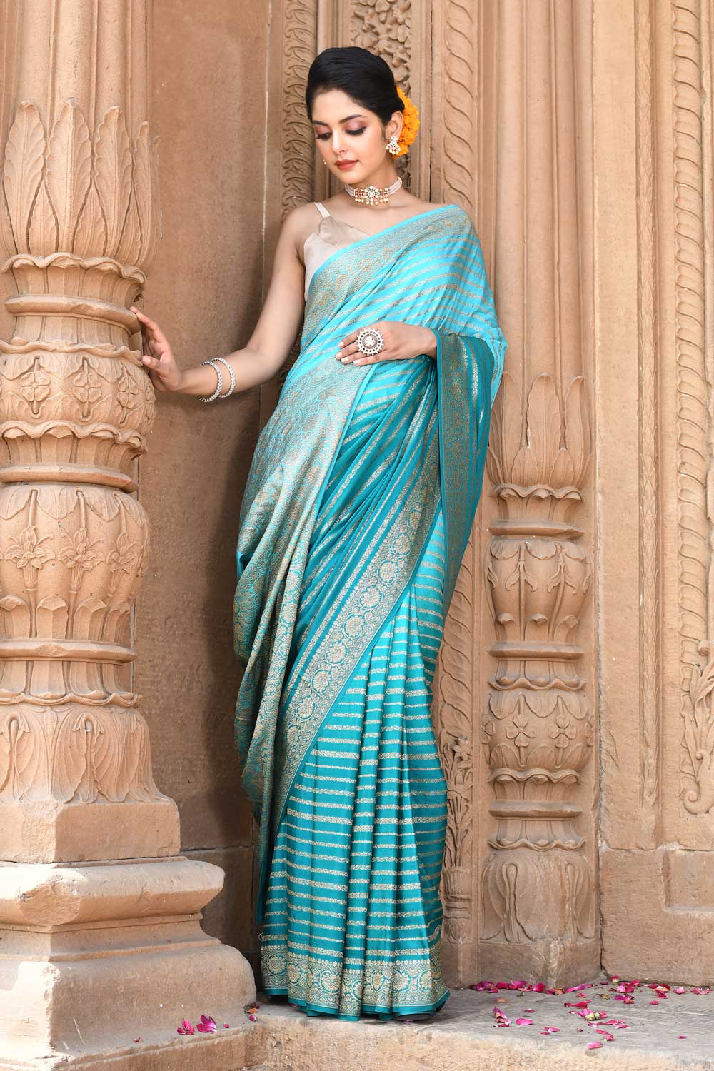 Georgette Banarasi Handloom Silk Saree With Blouse Georgette Banarasi Handloom Silk Saree With Blouse