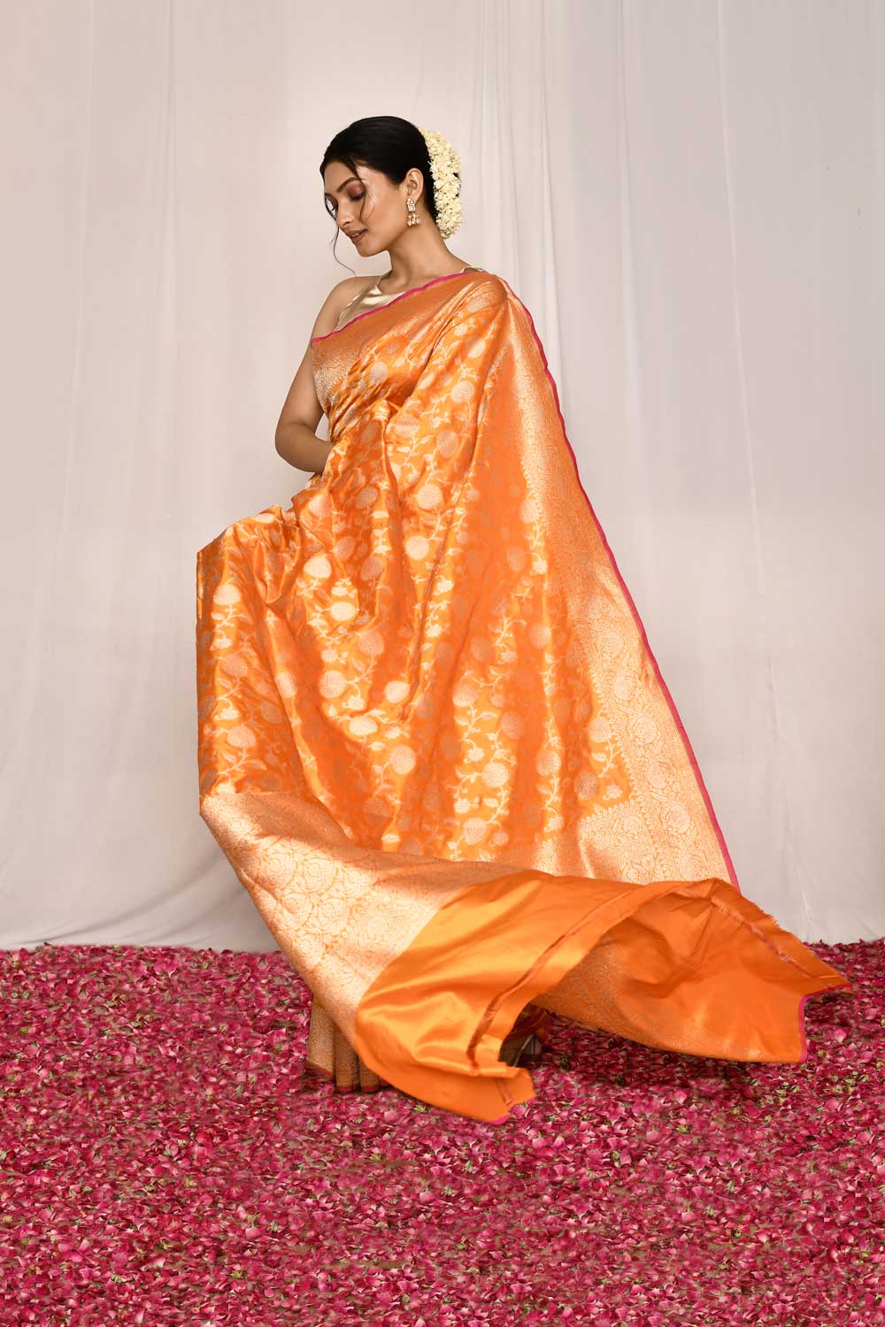 Mustard - Orange Pure Katan Silk Banarasi Handloom Silk Saree Mustard - Orange Pure Katan Silk Banarasi Handloom Silk Saree