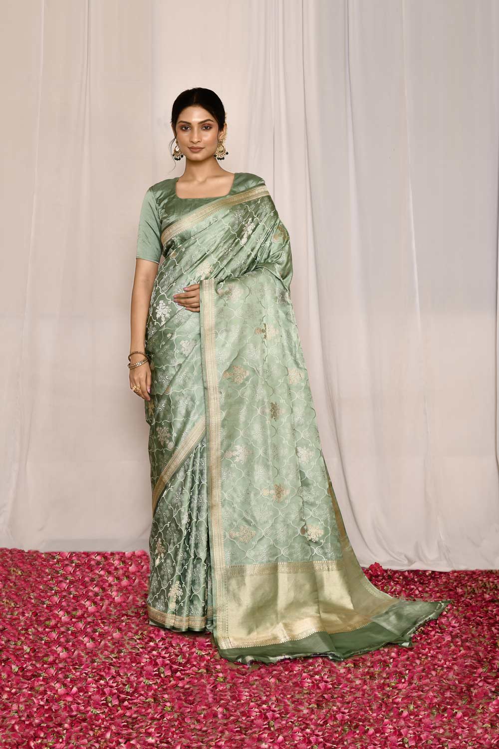 Sage Green Pure Katan Mushru Silk Banarasi Tanchoi Handloom Silk Saree Sage Green Pure Katan Mushru Silk Banarasi Tanchoi Handloom Silk Saree
